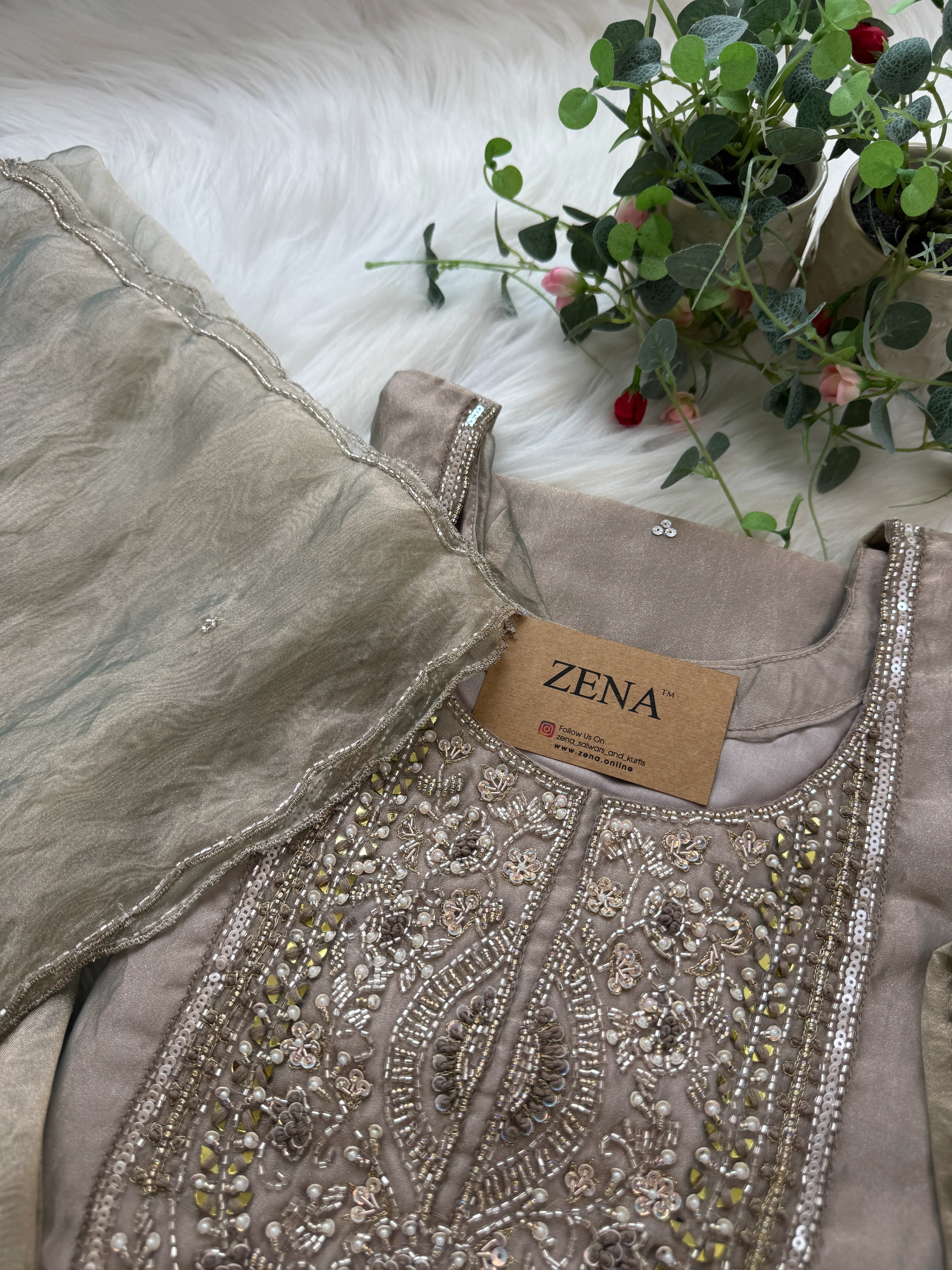 ✨ Premium Crushed Tissue Silk Handwork Suit – Top, Bottom & Dupatta ✨ - Image 3