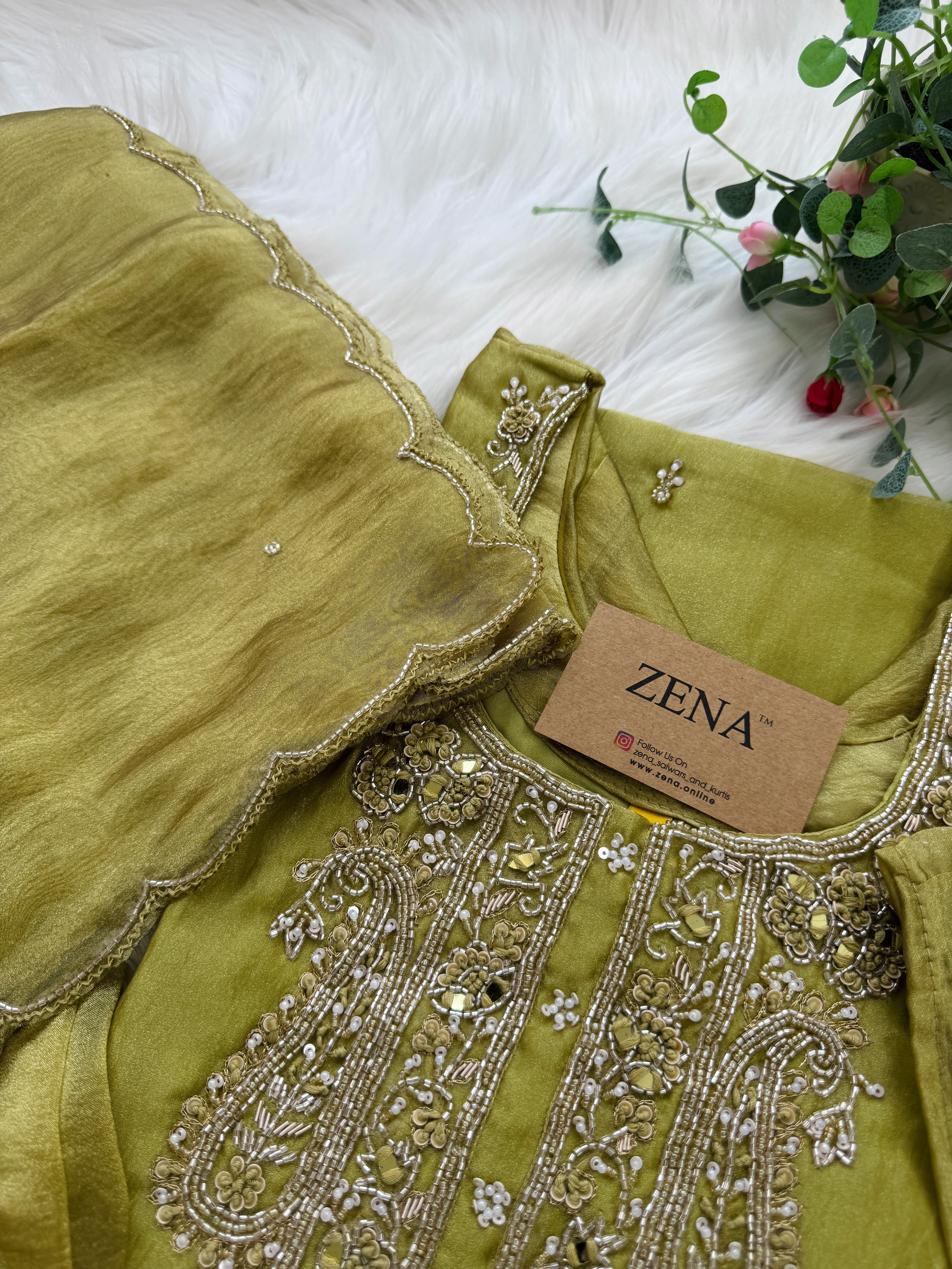 ✨ Premium Crushed Tissue Silk Handwork Suit – Top, Bottom & Dupatta ✨ - Image 3