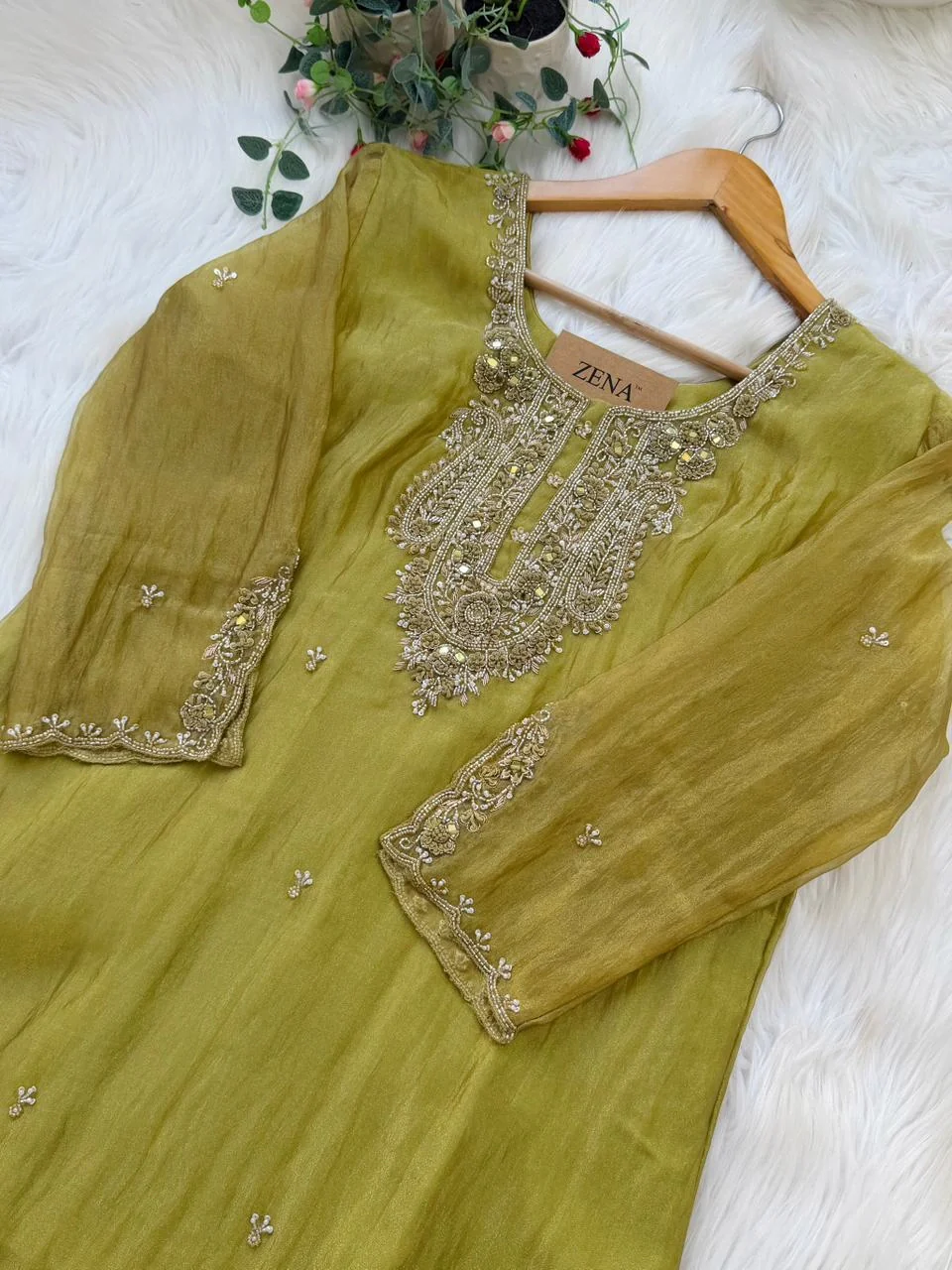 ✨ Premium Crushed Tissue Silk Handwork Suit – Top, Bottom & Dupatta ✨ - Image 4