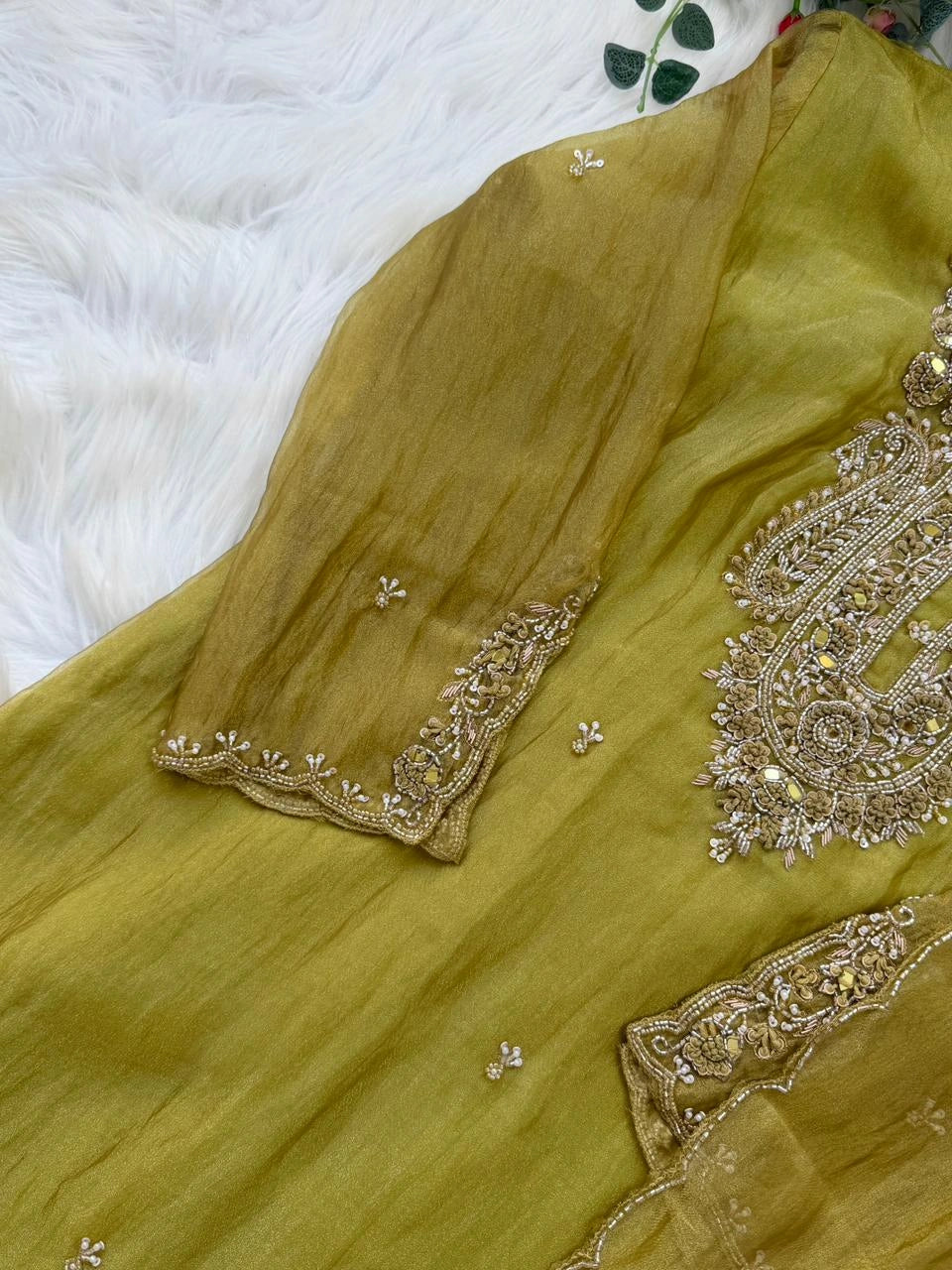 ✨ Premium Crushed Tissue Silk Handwork Suit – Top, Bottom & Dupatta ✨ - Image 8