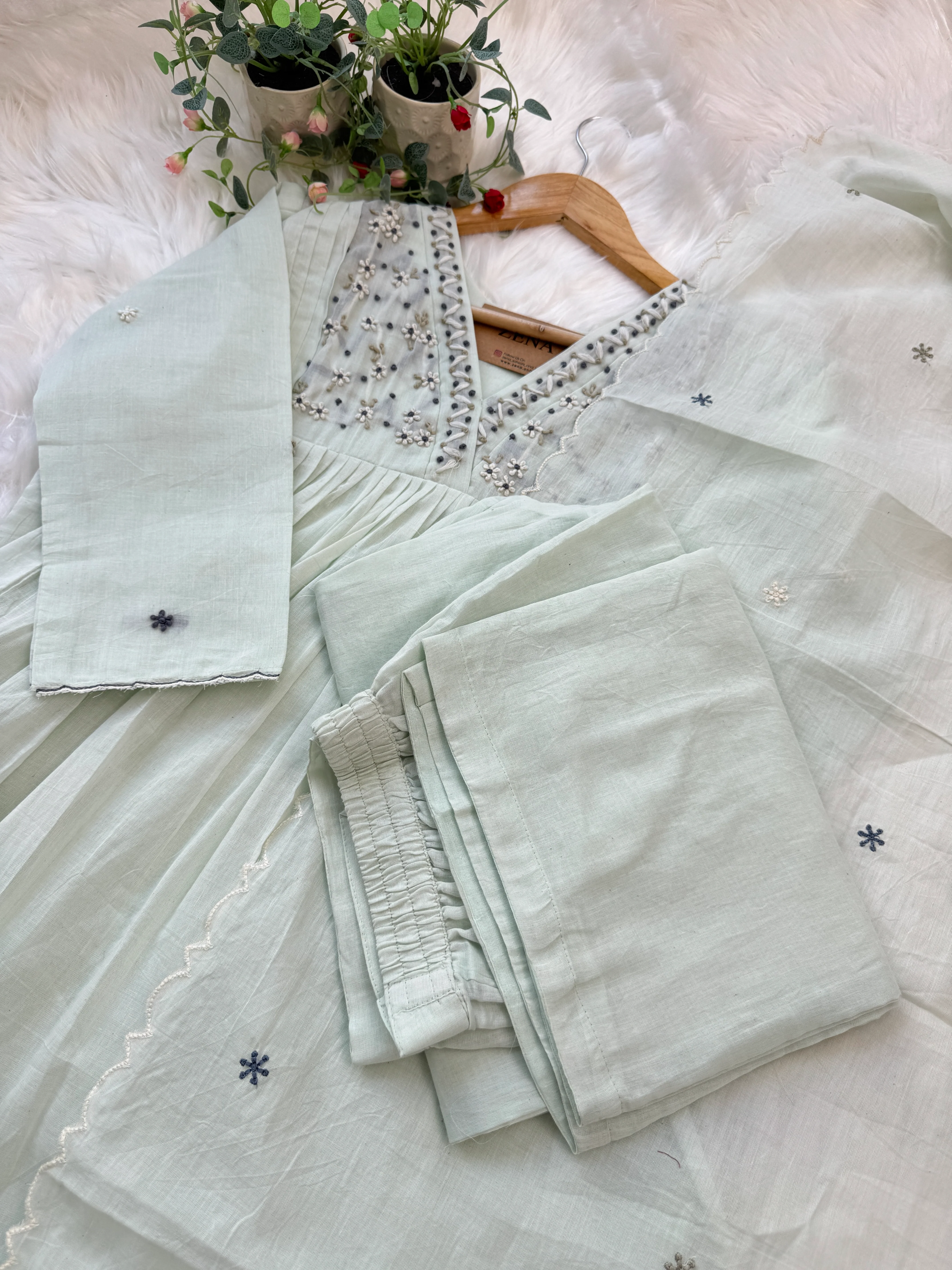✨ Pure Mul Cotton Hand-Detailed Embroidered Anarkali Set ✨ - Image 4