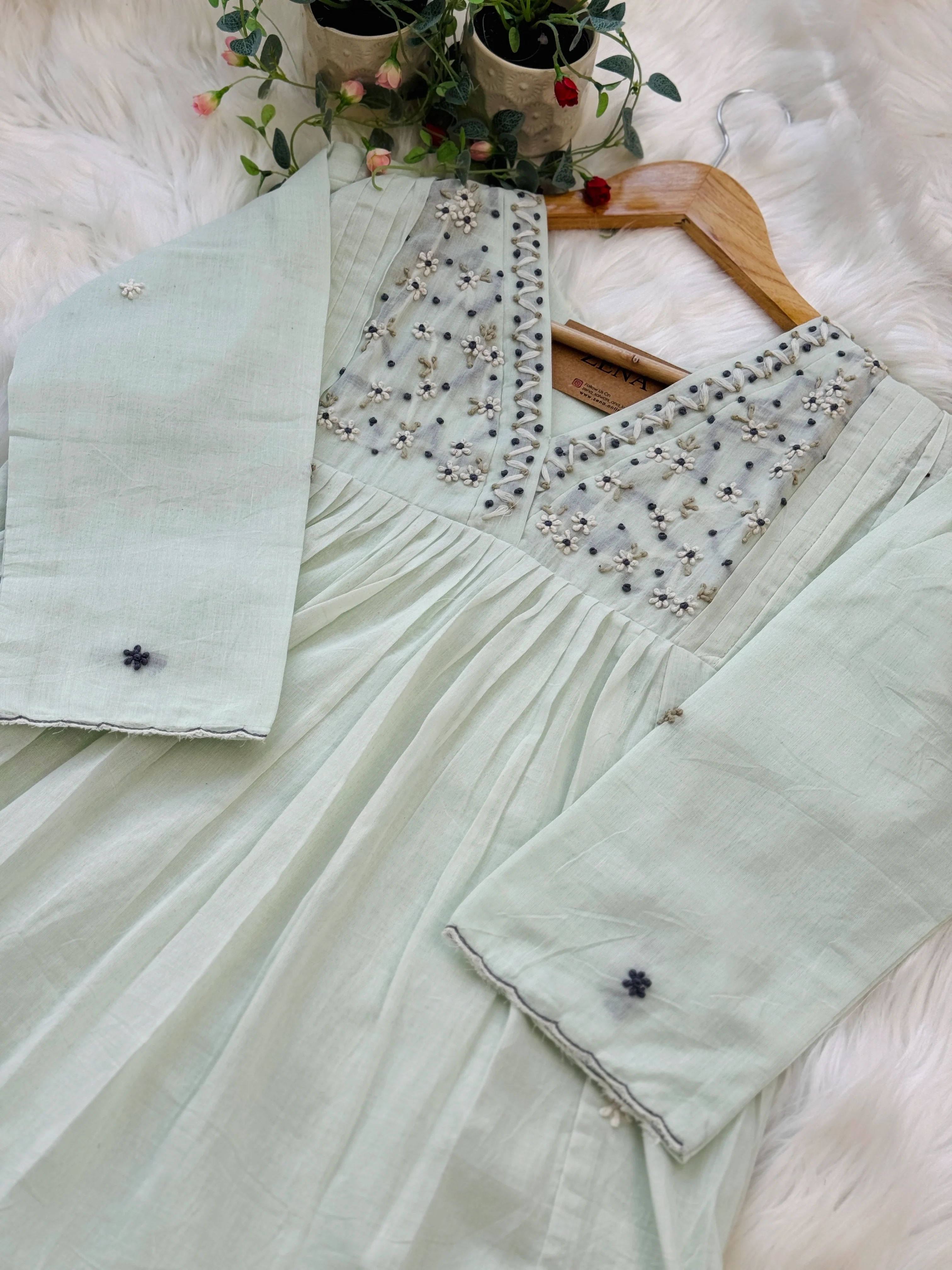 ✨ Pure Mul Cotton Hand-Detailed Embroidered Anarkali Set ✨ - Image 5
