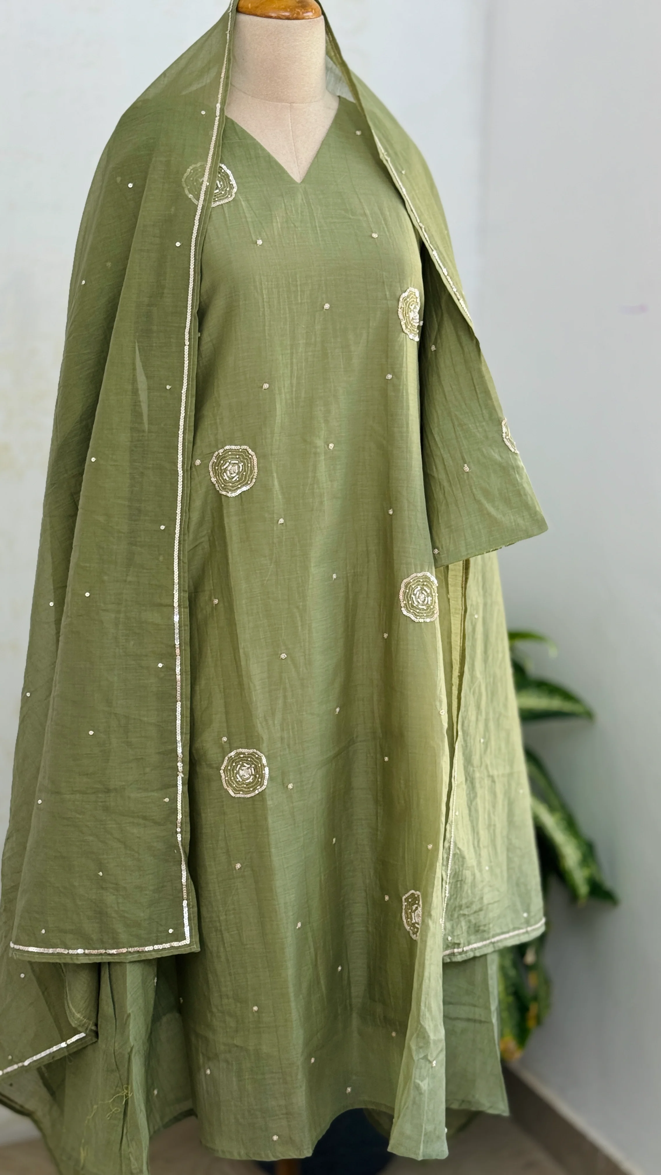 ✨ Premium Mul Chanderi Embroidered Kurti Set ✨ - Image 2