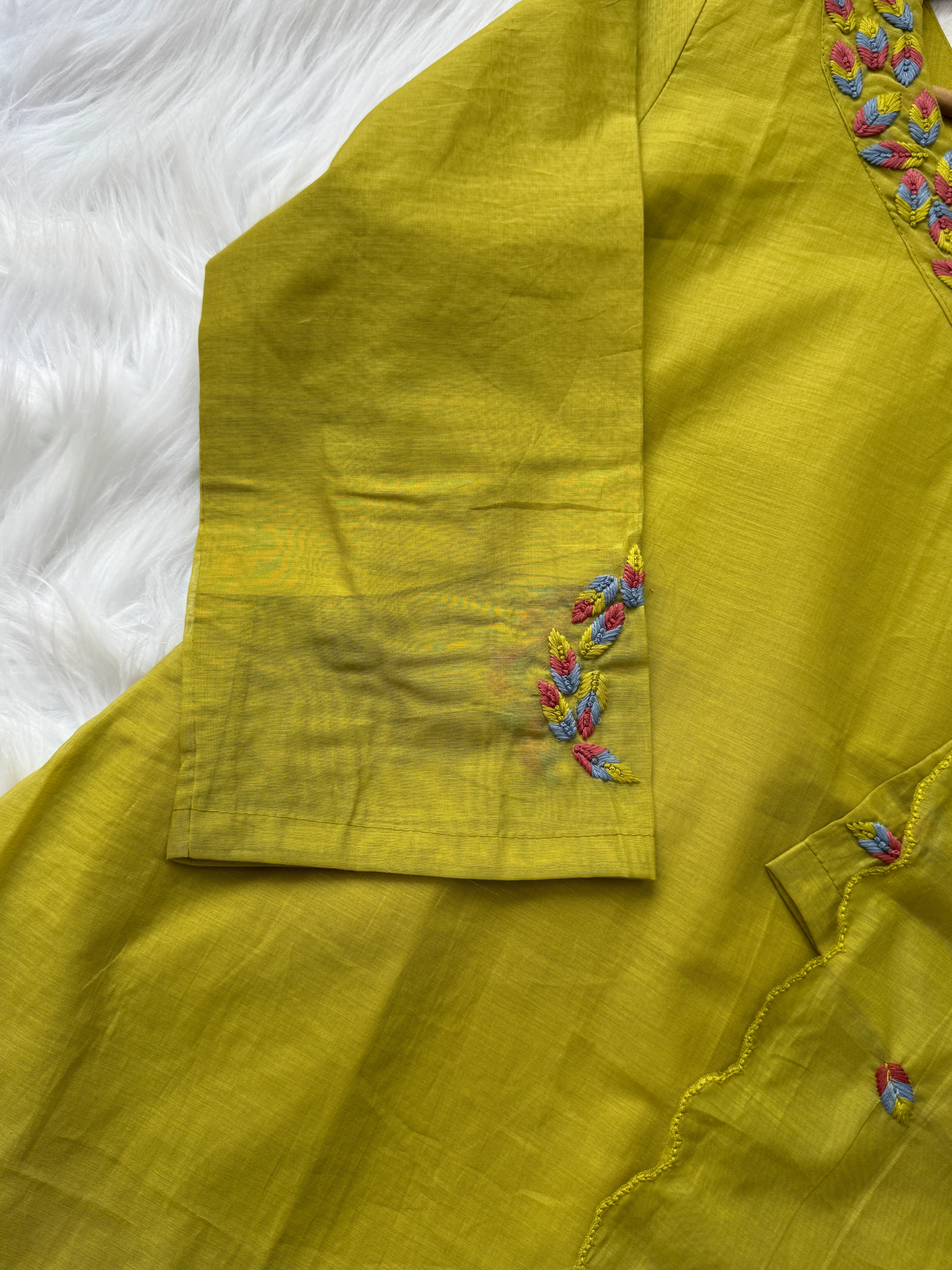 ✨ Premium Mul Chanderi Hand-Detailed Kurti Set ✨ - Image 7