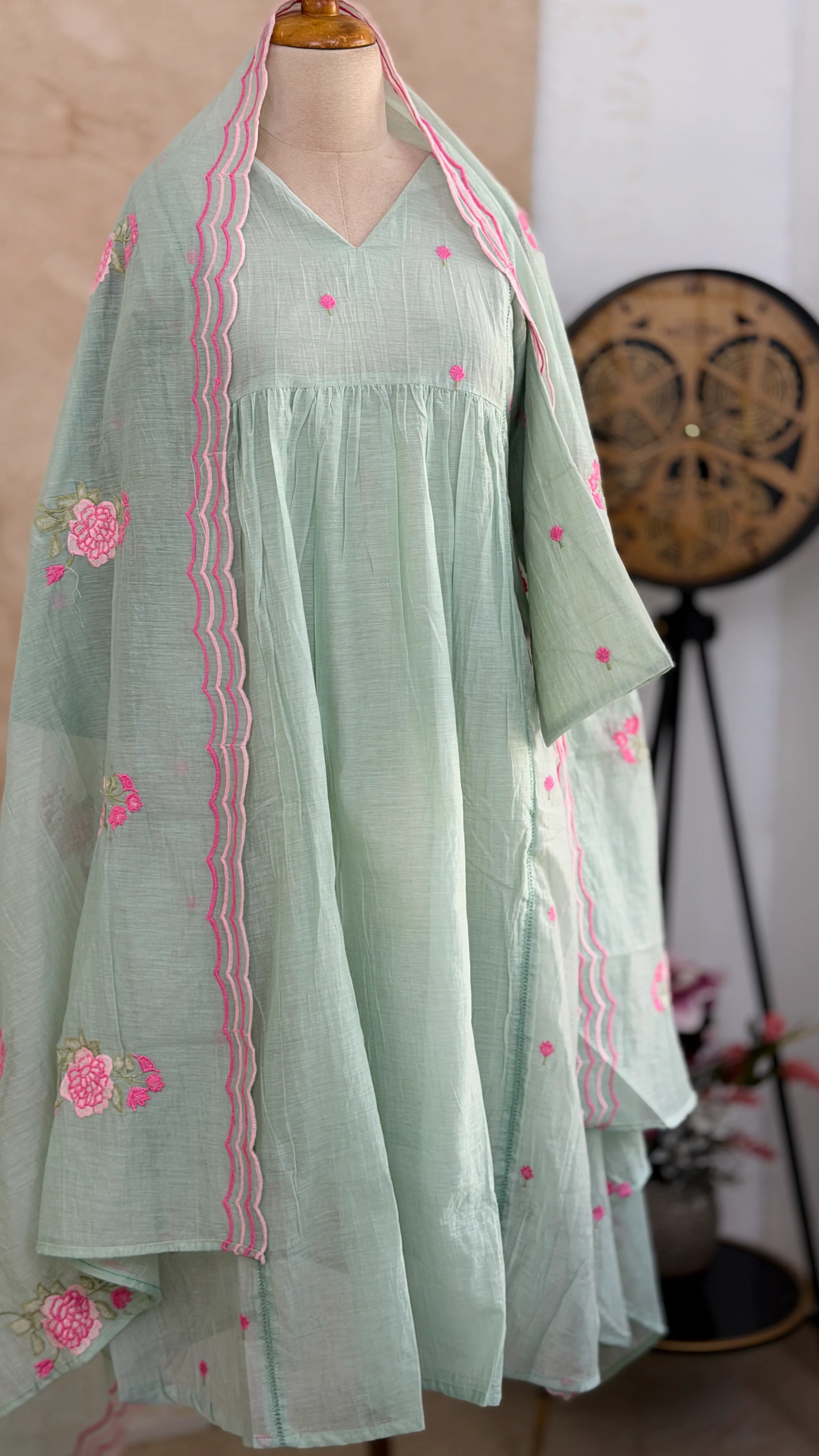 ✨ Premium Mul Chanderi Hand-Detailed Kurti Set ✨ - Image 2