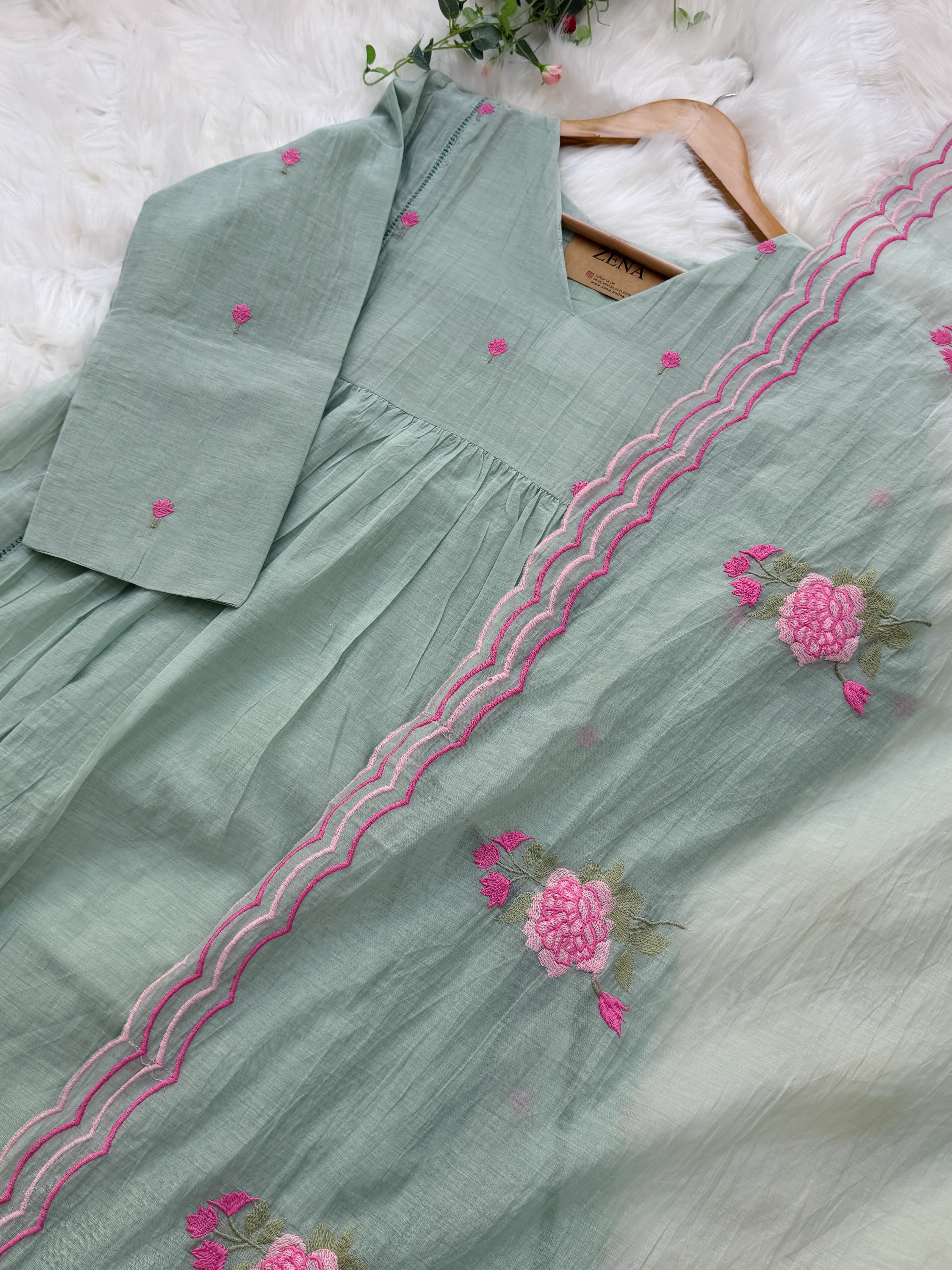 ✨ Premium Mul Chanderi Hand-Detailed Kurti Set ✨ - Image 3