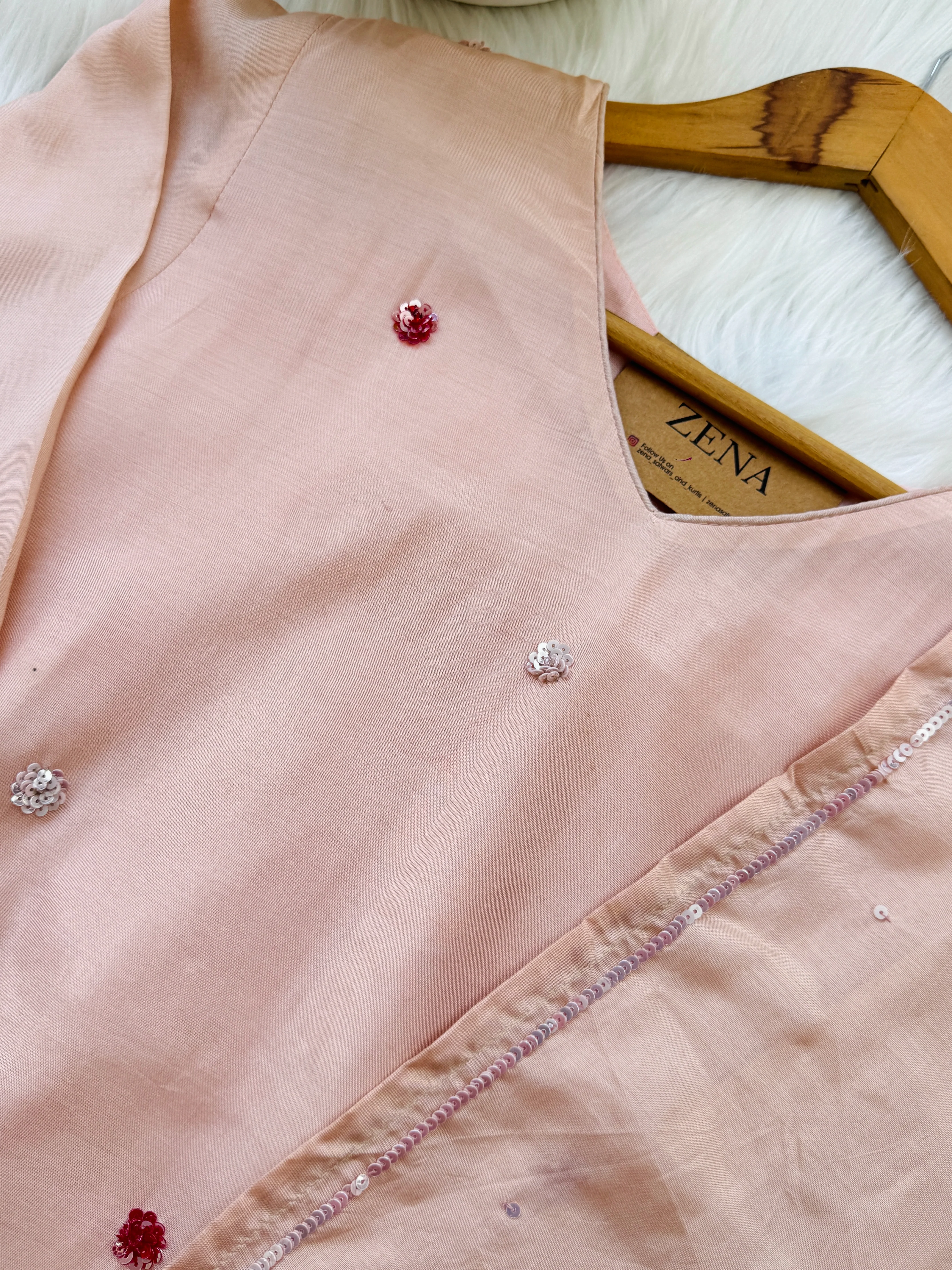 ✨ Premium Mul Chanderi Hand Detailed Kurti Set ✨ - Image 6