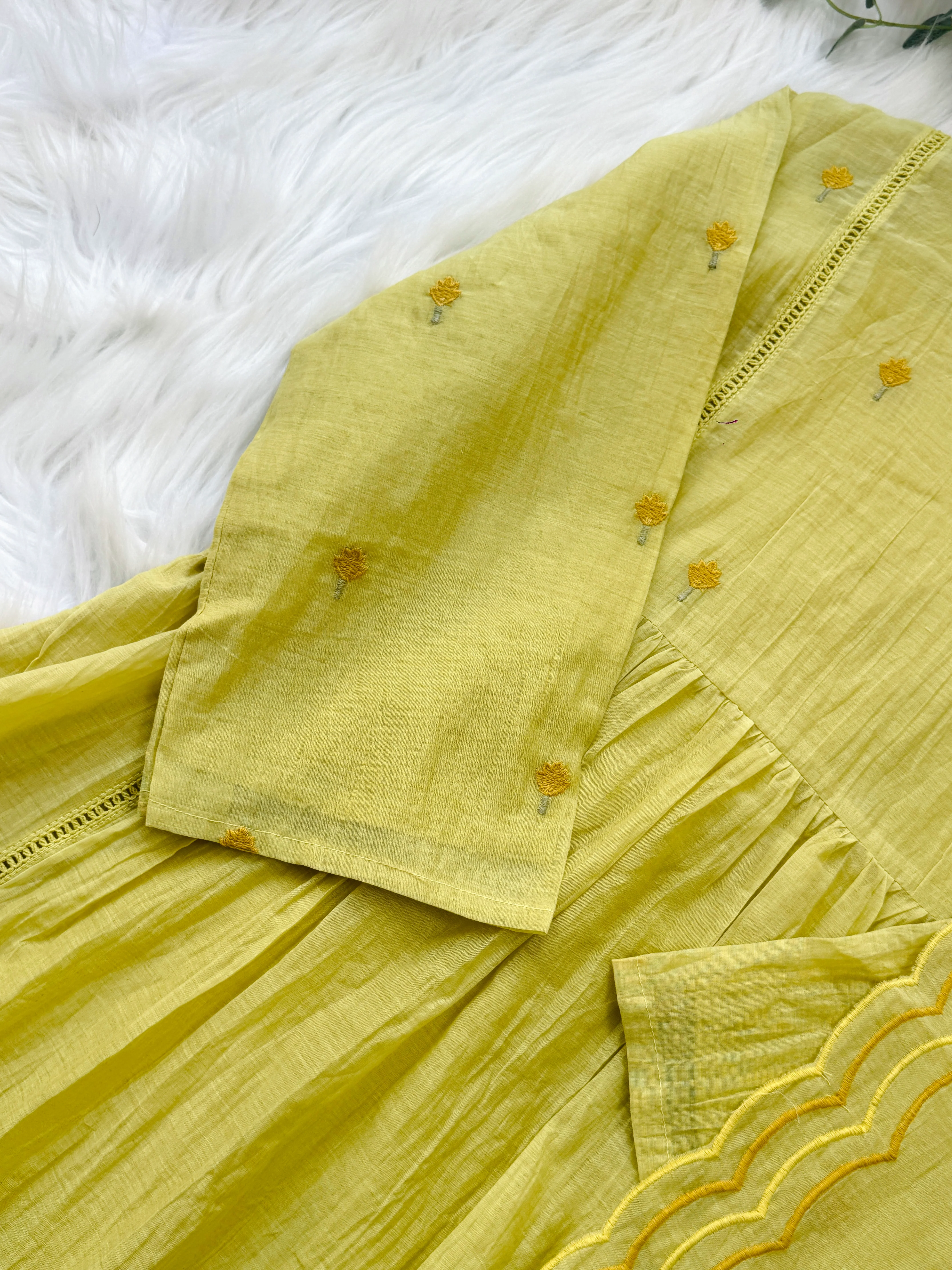 ✨ Premium Mul Chanderi Hand-Detailed Kurti Set ✨ - Image 5