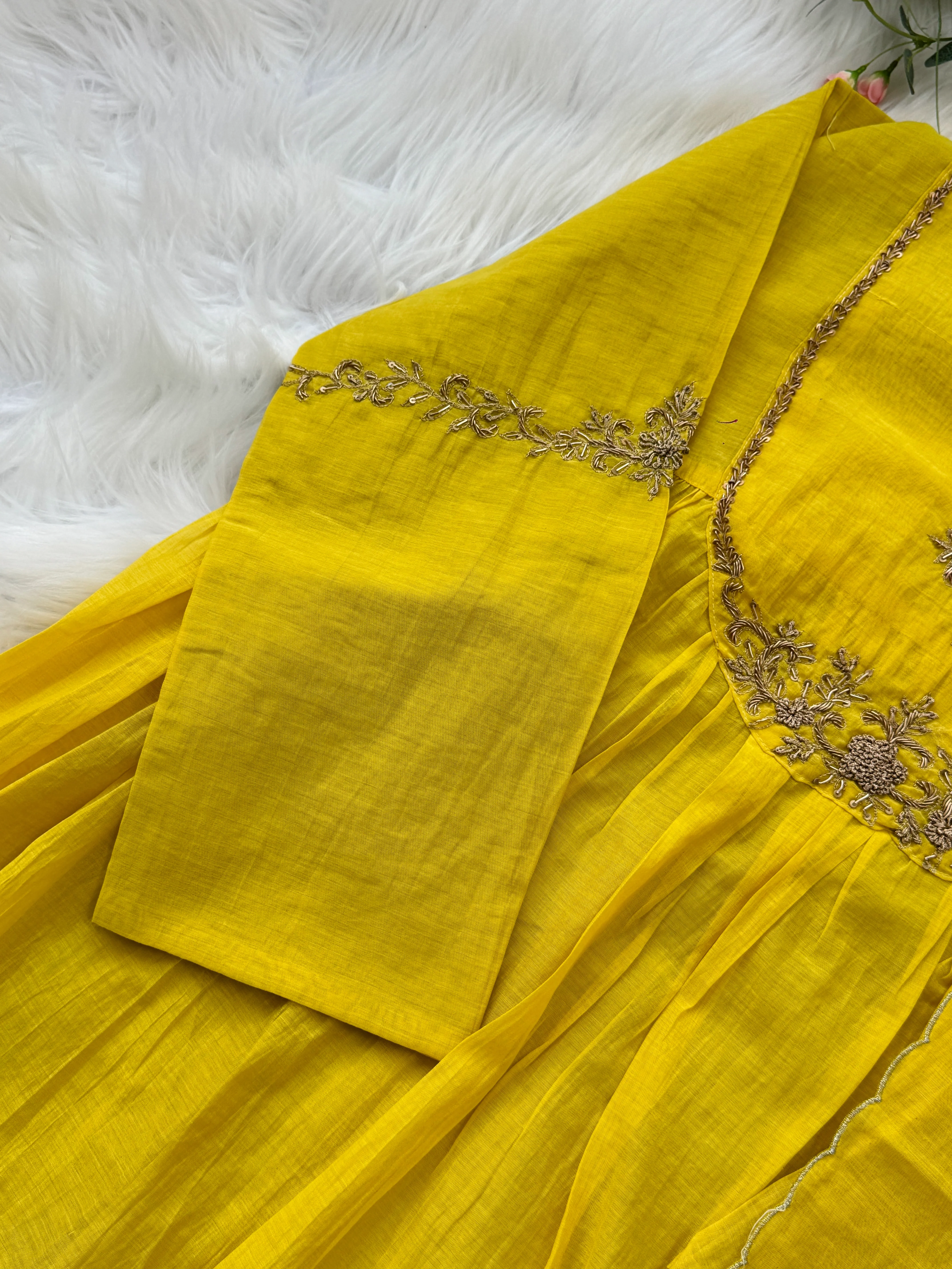✨ Premium Mul Chanderi Hand Detailed Kurti Set ✨ - Image 6