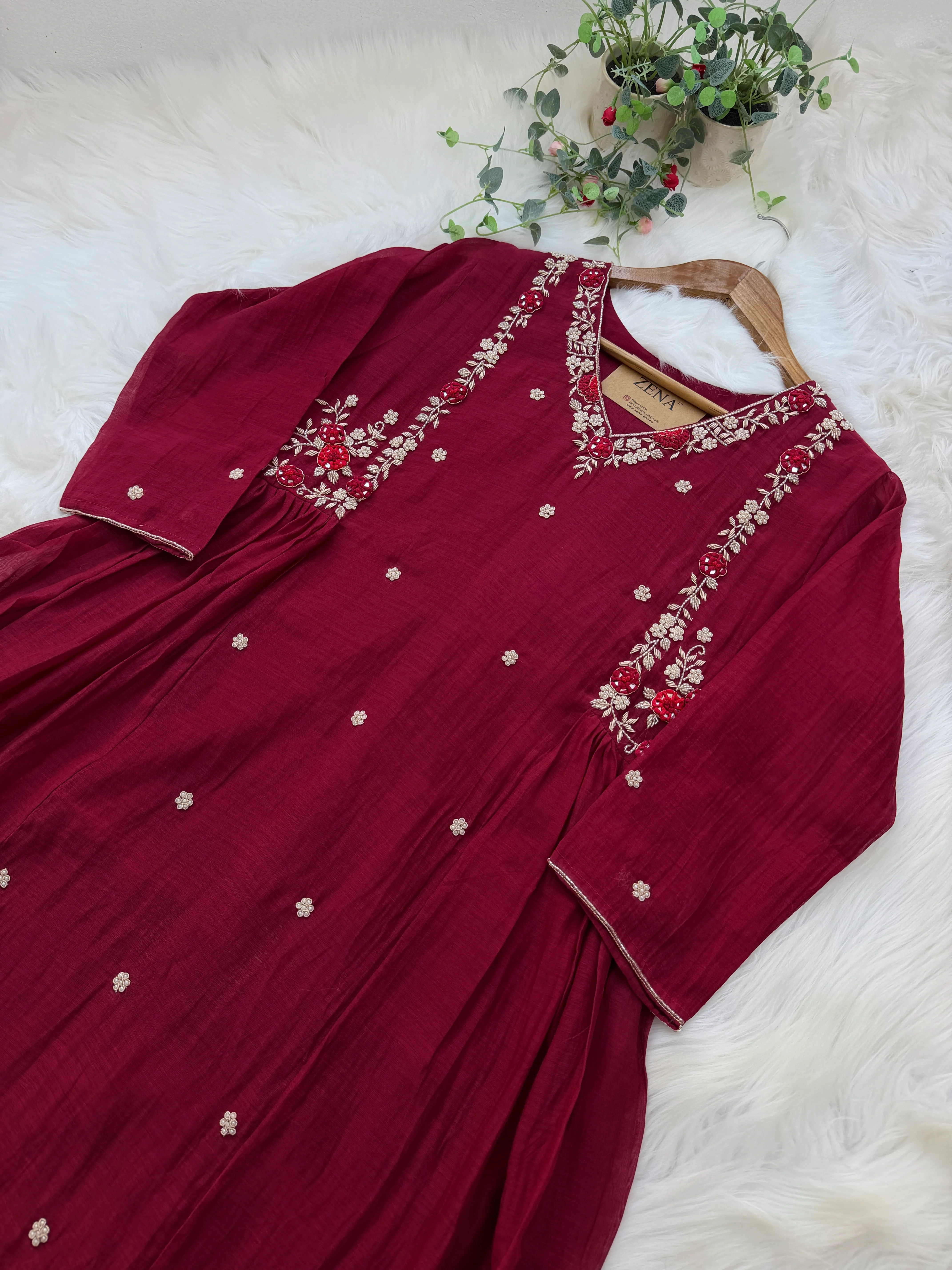 ✨ Premium Mul Chanderi Hand Work Kurti Set ✨ - Image 4