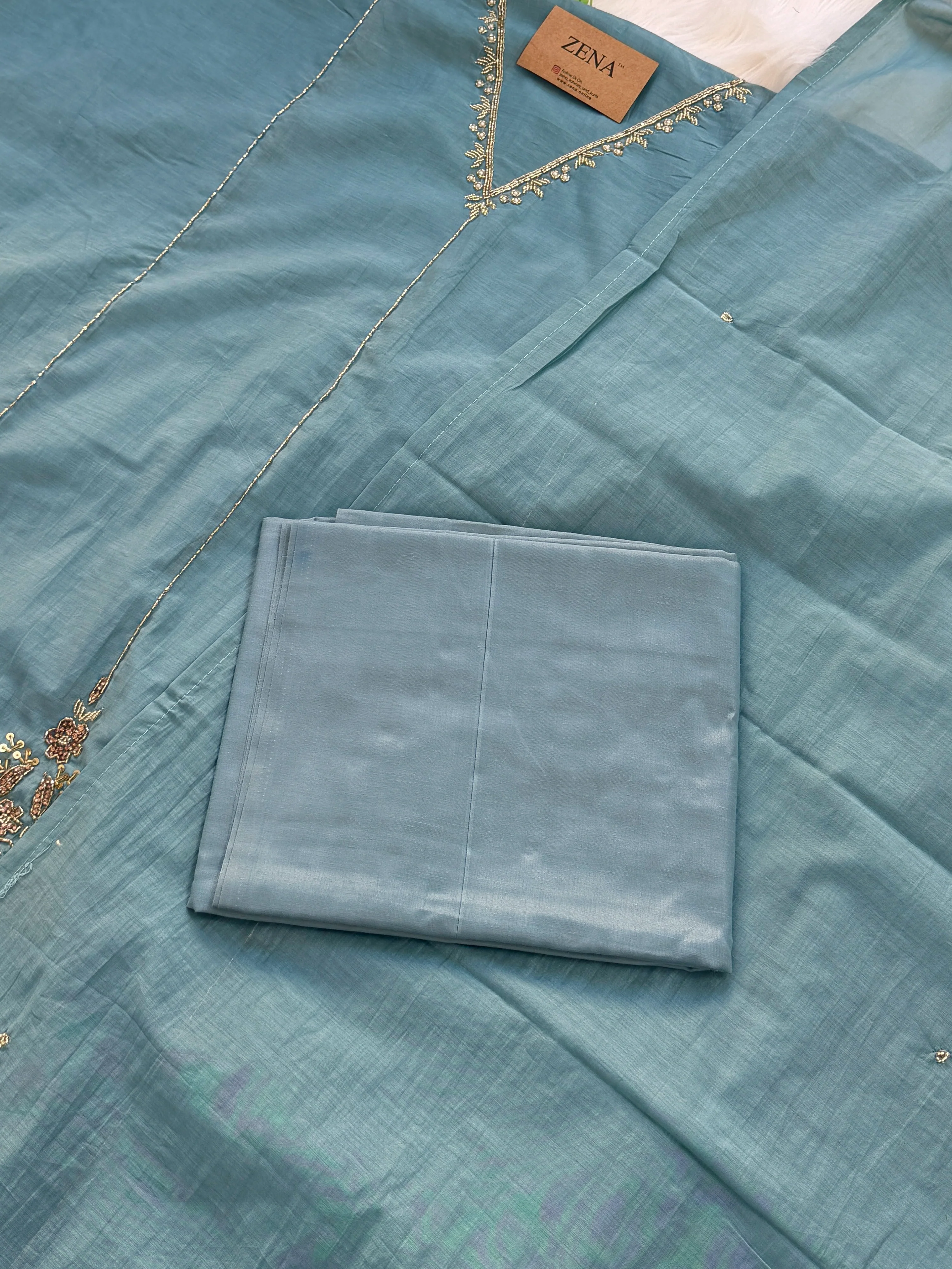 ✨ Premium Mul Chanderi Hand Work Unstitched Suit ✨ - Image 6
