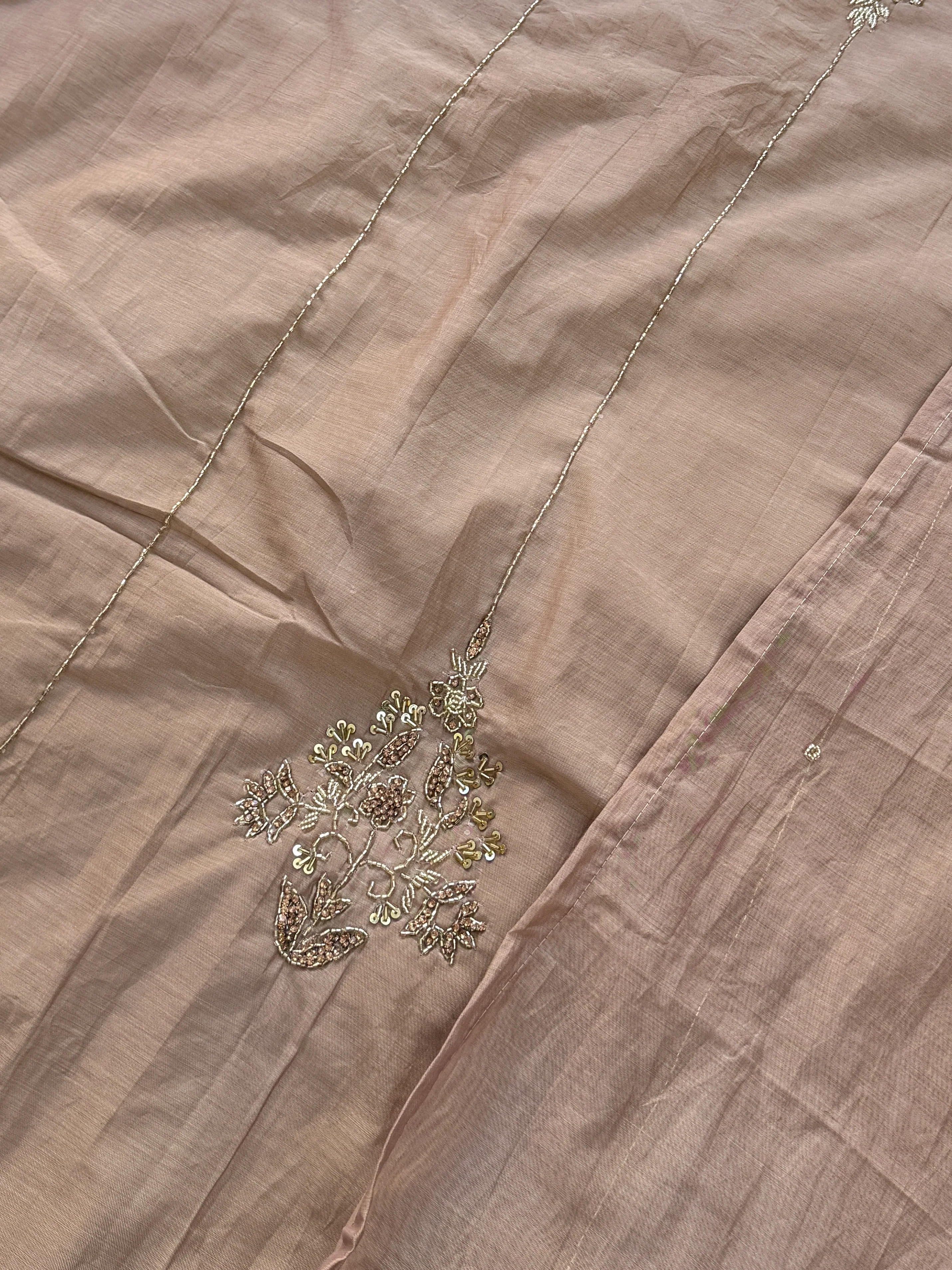 ✨ Premium Mul Chanderi Hand Work Unstitched Suit ✨ - Image 5