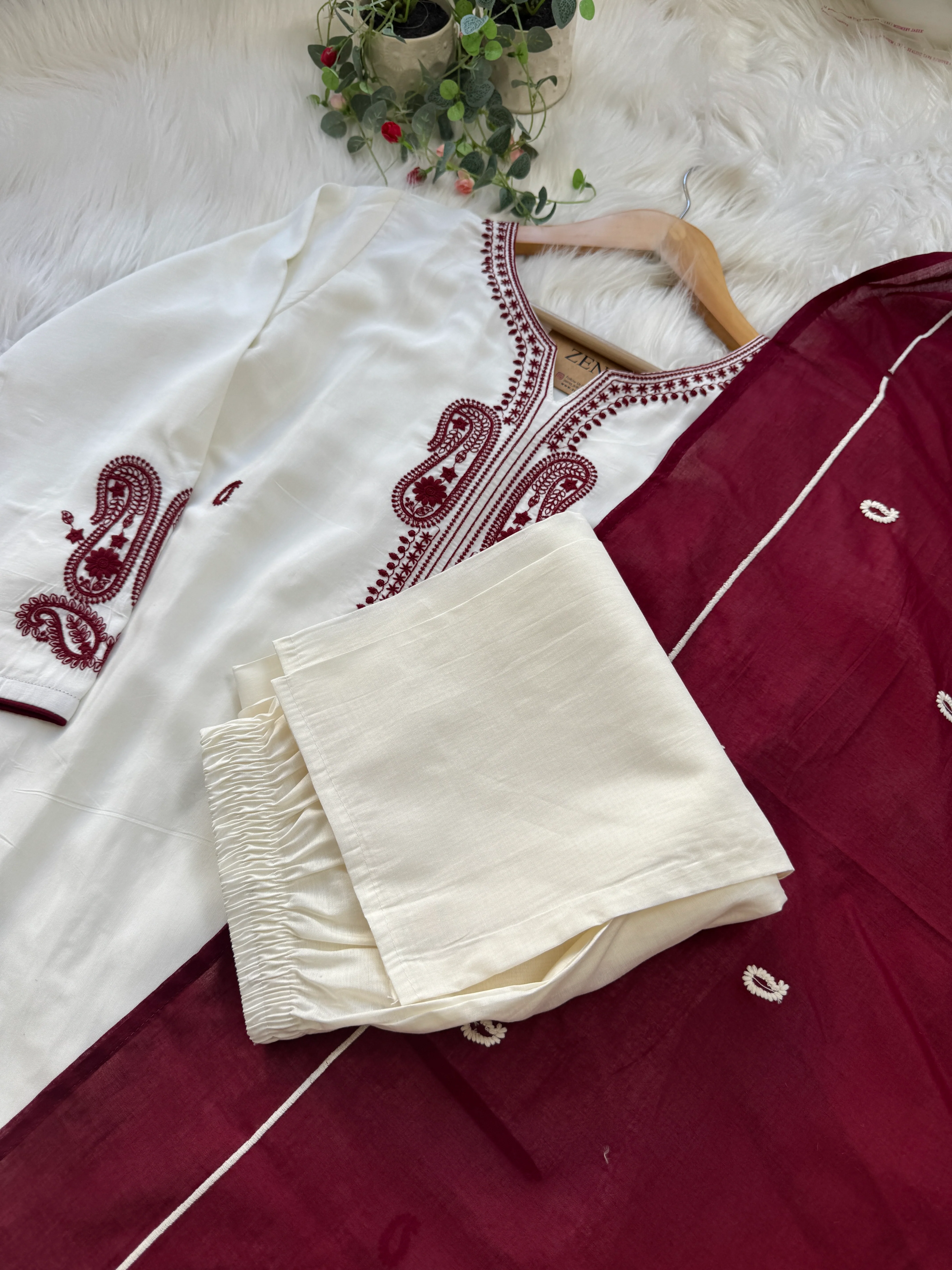 ✨ Premium Mul Cotton Embroidered Kurti Set ✨ - Image 4