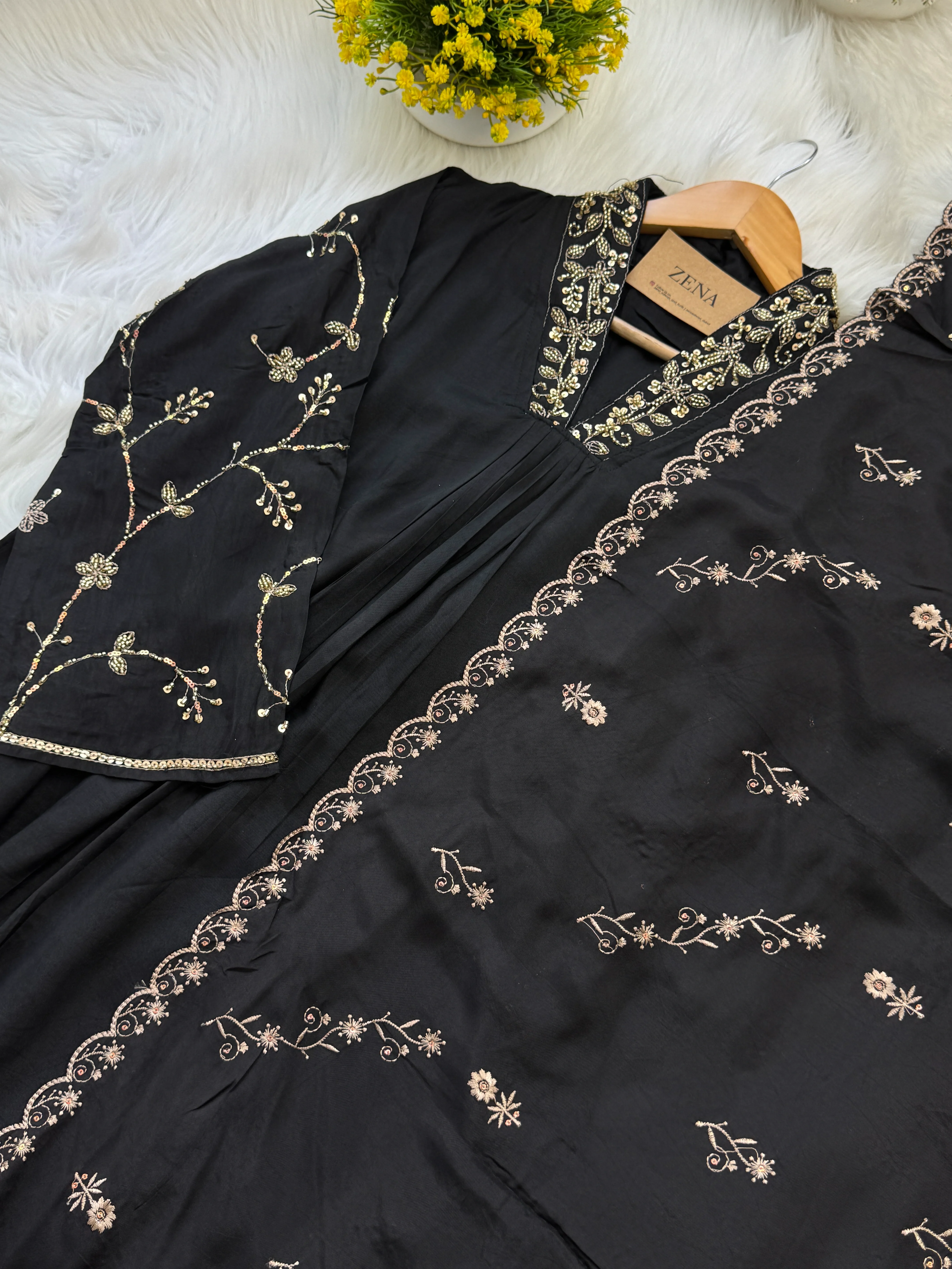 ✨ Premium Mul Cotton Hand-Detailed Anarkali Set ✨ - Image 3