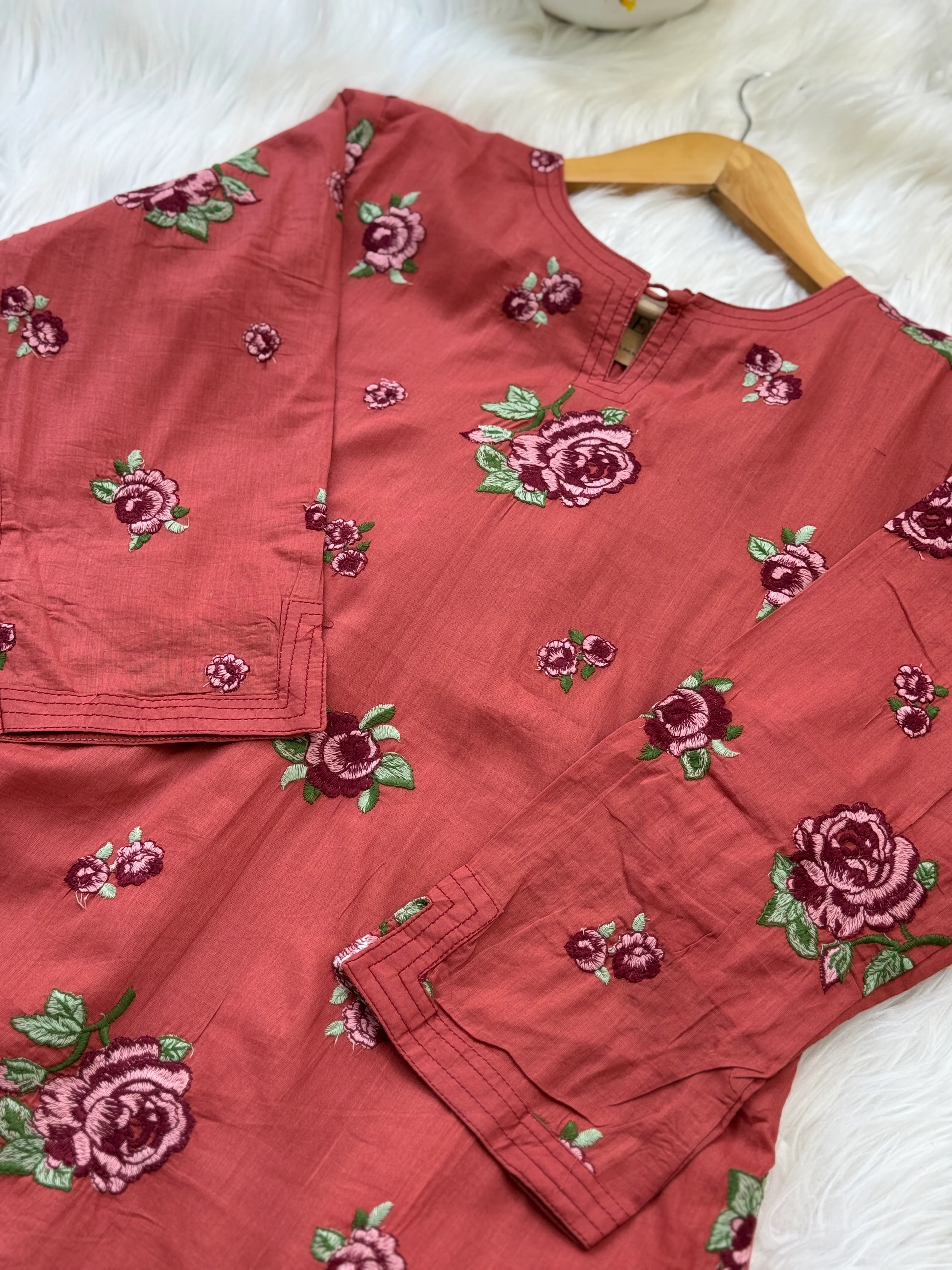 β¨ Pure Cotton Embroidered Kurti Set β¨ - Image 3