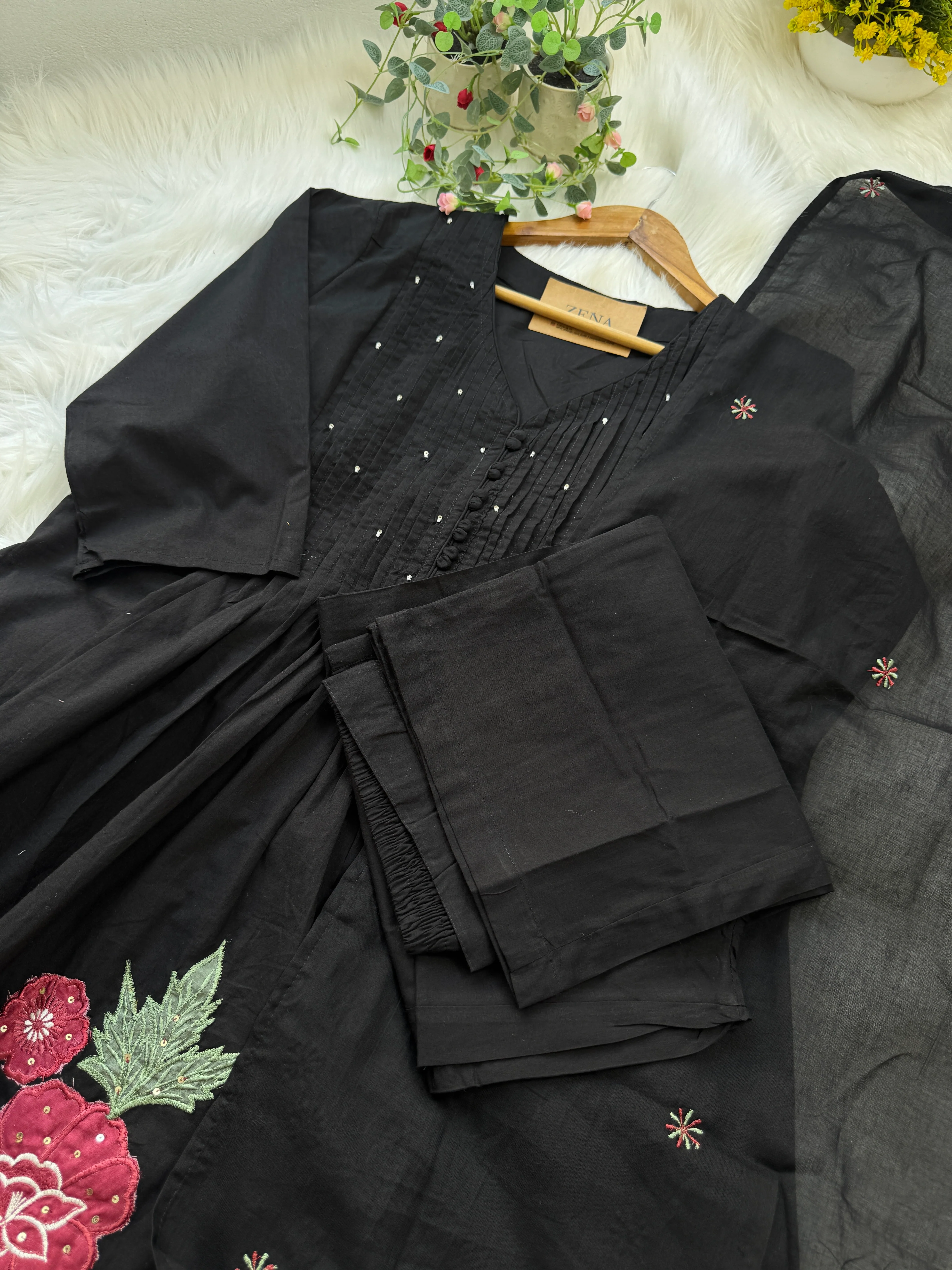 ✨ Pure Cotton Hand Detailed Anarkali Set – Appliqué Work ✨ - Image 9