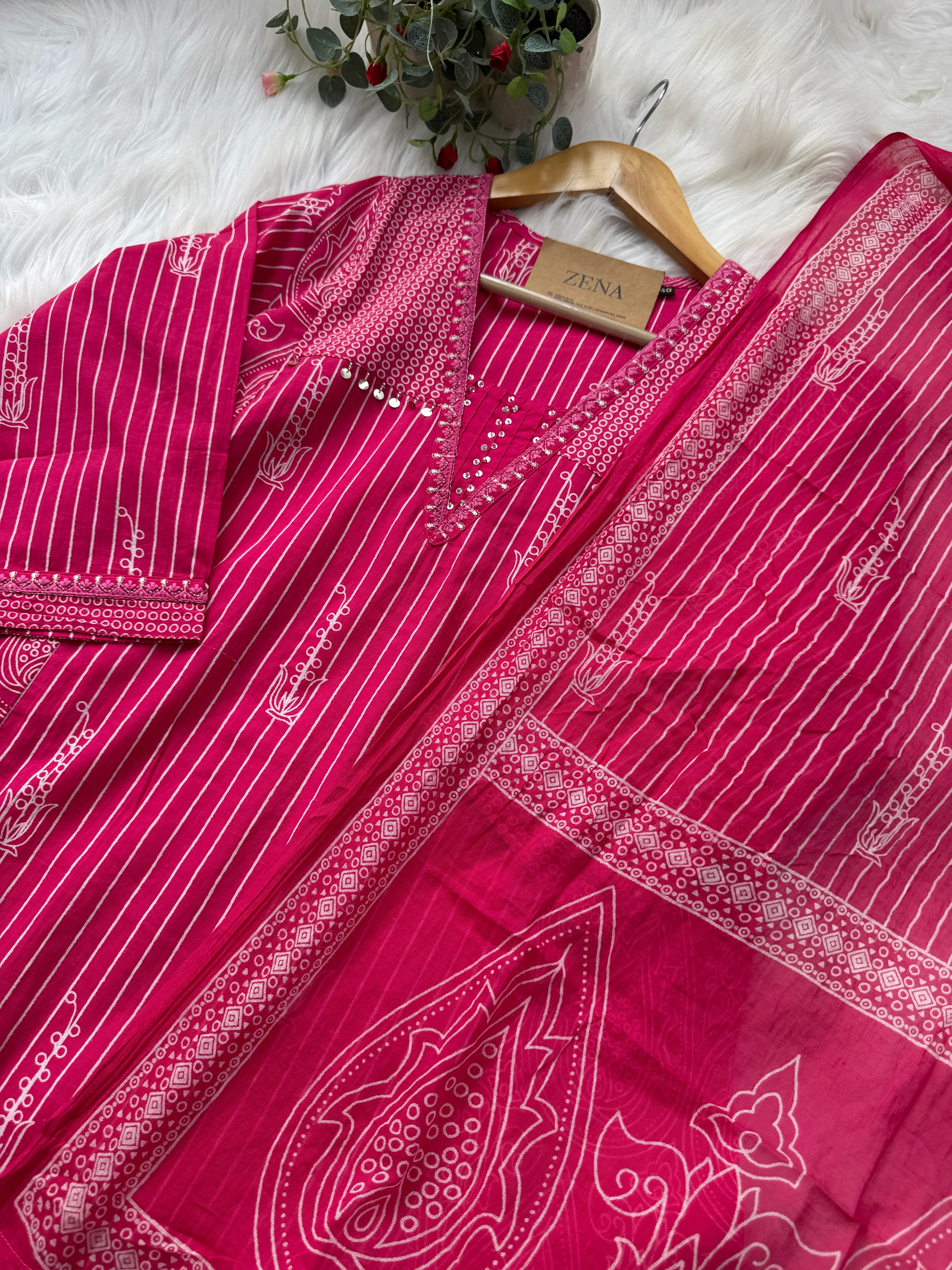 ✨ Pure Cotton Hand Detailed Kurti Set ✨ - Image 5