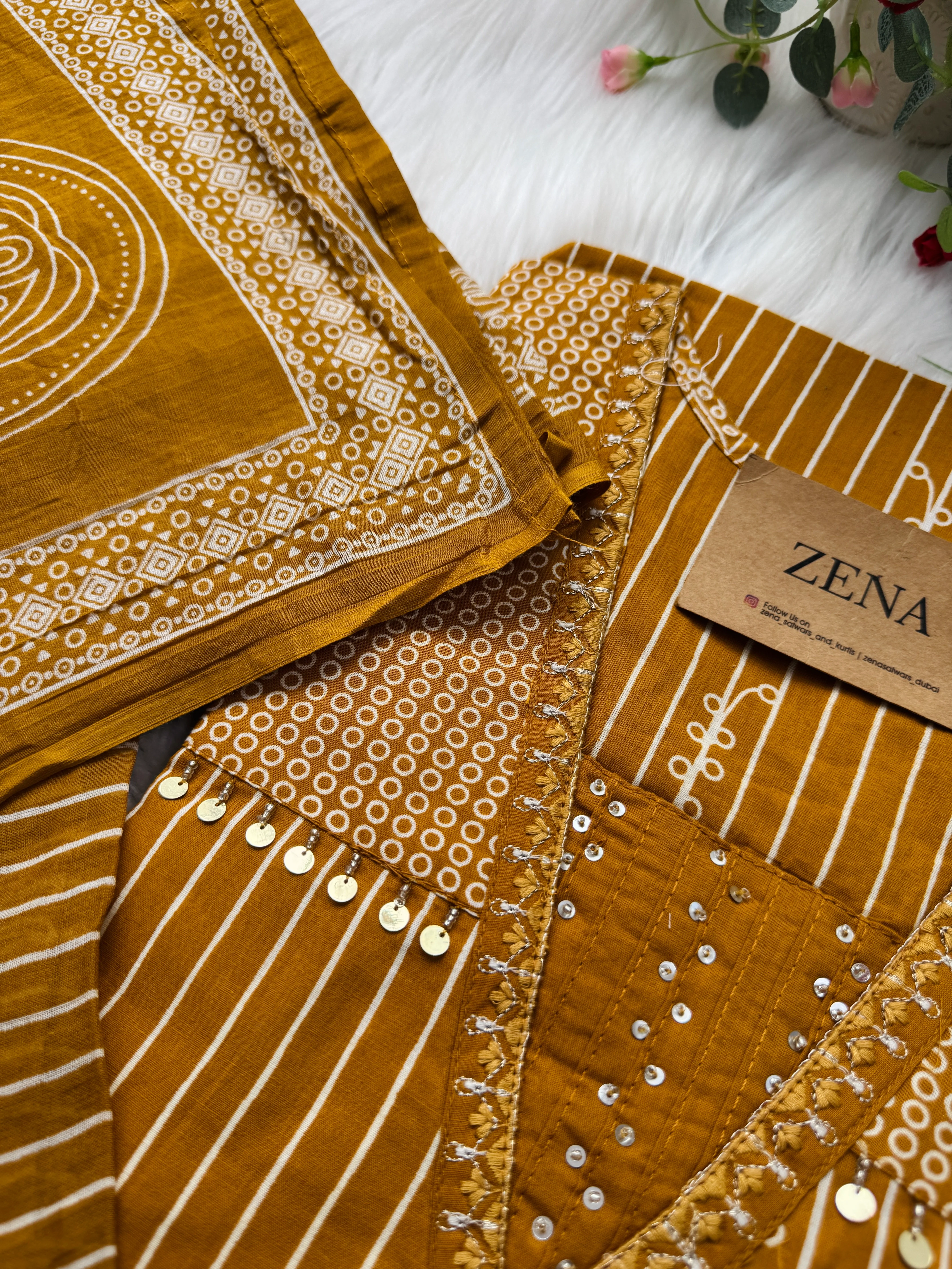 ✨ Pure Cotton Hand Detailed Kurti Set ✨ - Image 3