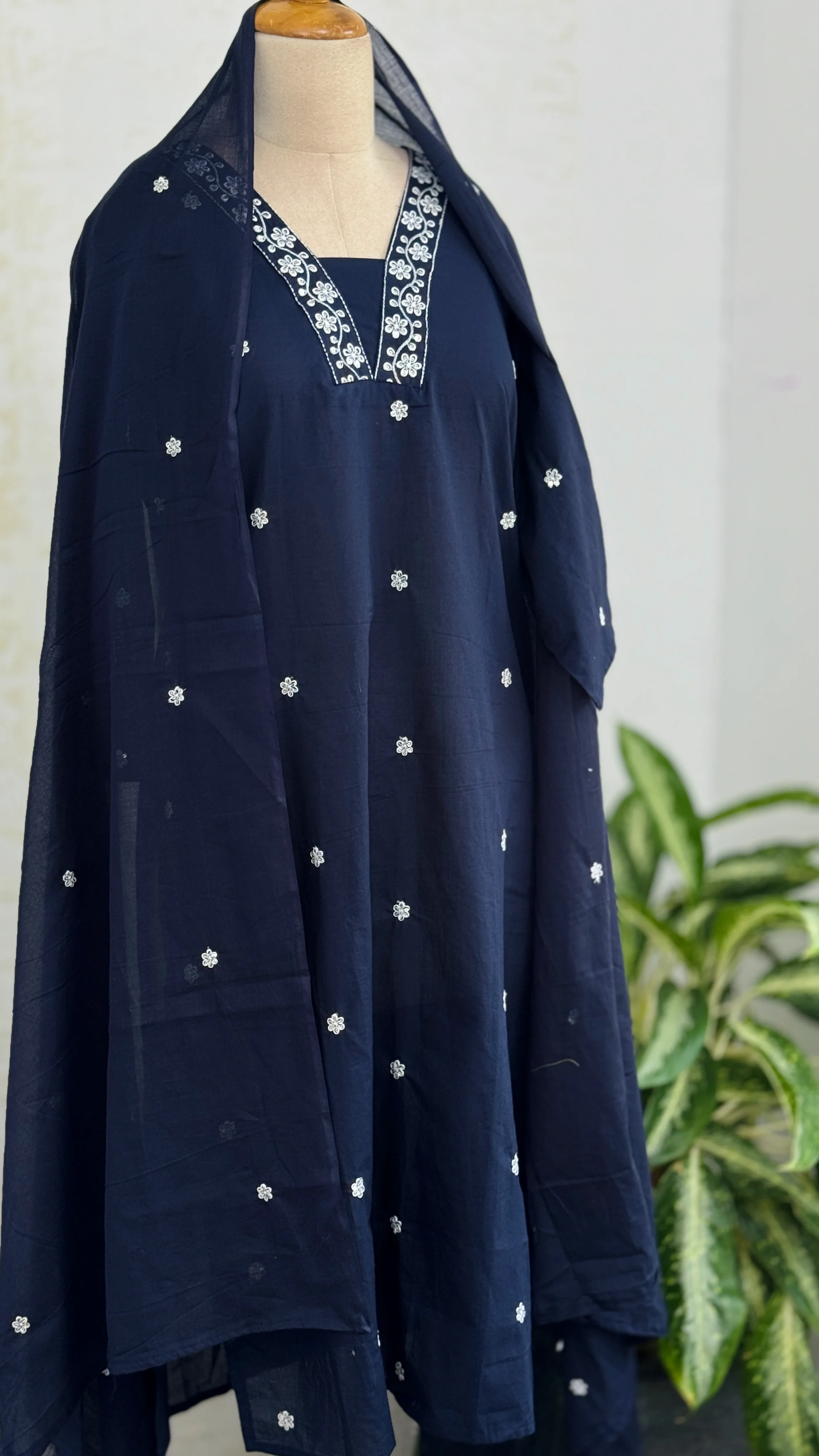 ✨ Pure Cotton Hand Detailed Kurti Set ✨ - Image 3