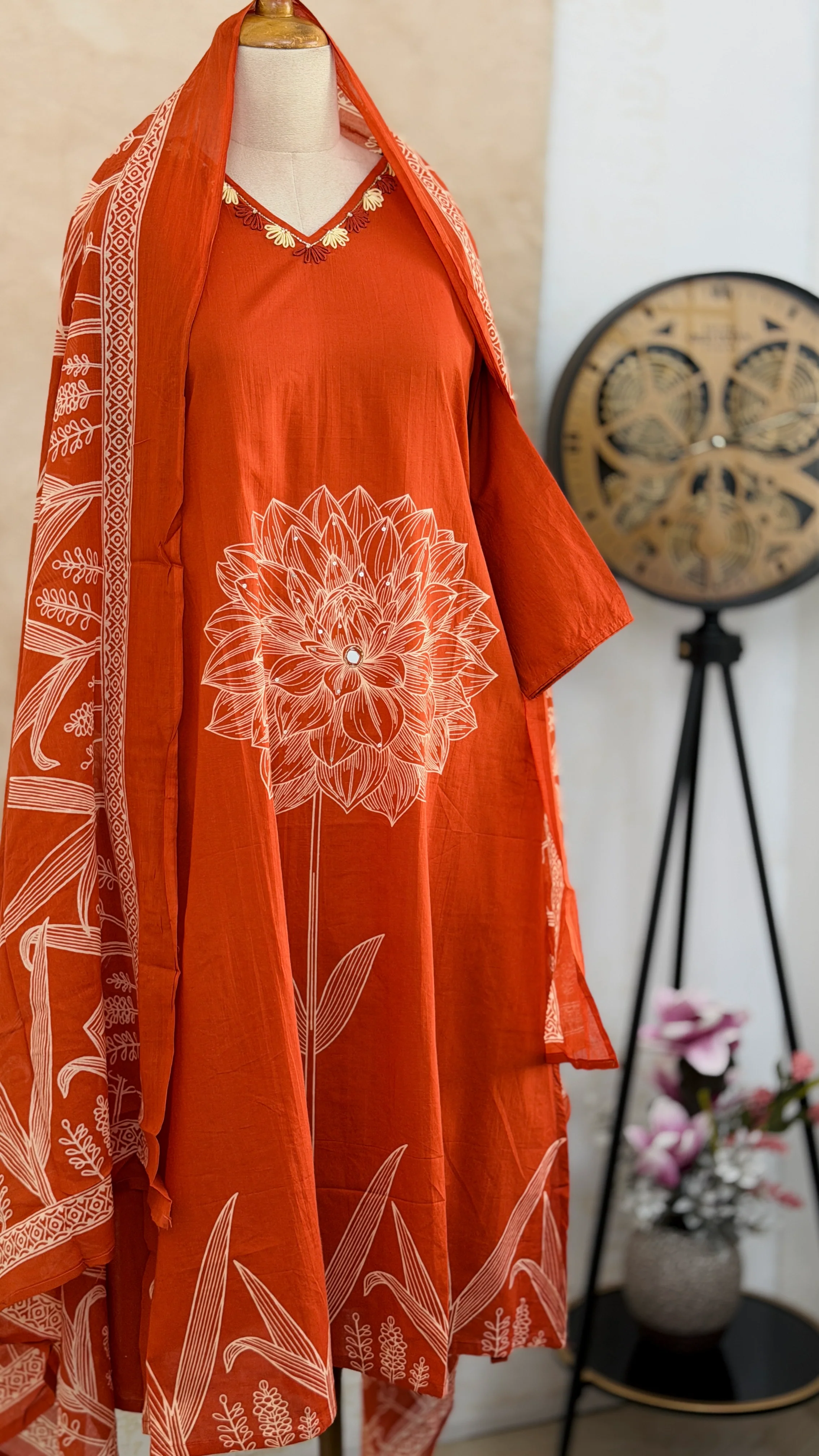 ✨ Pure Cotton Kurti Set with Thread Work Details ✨ - Image 2