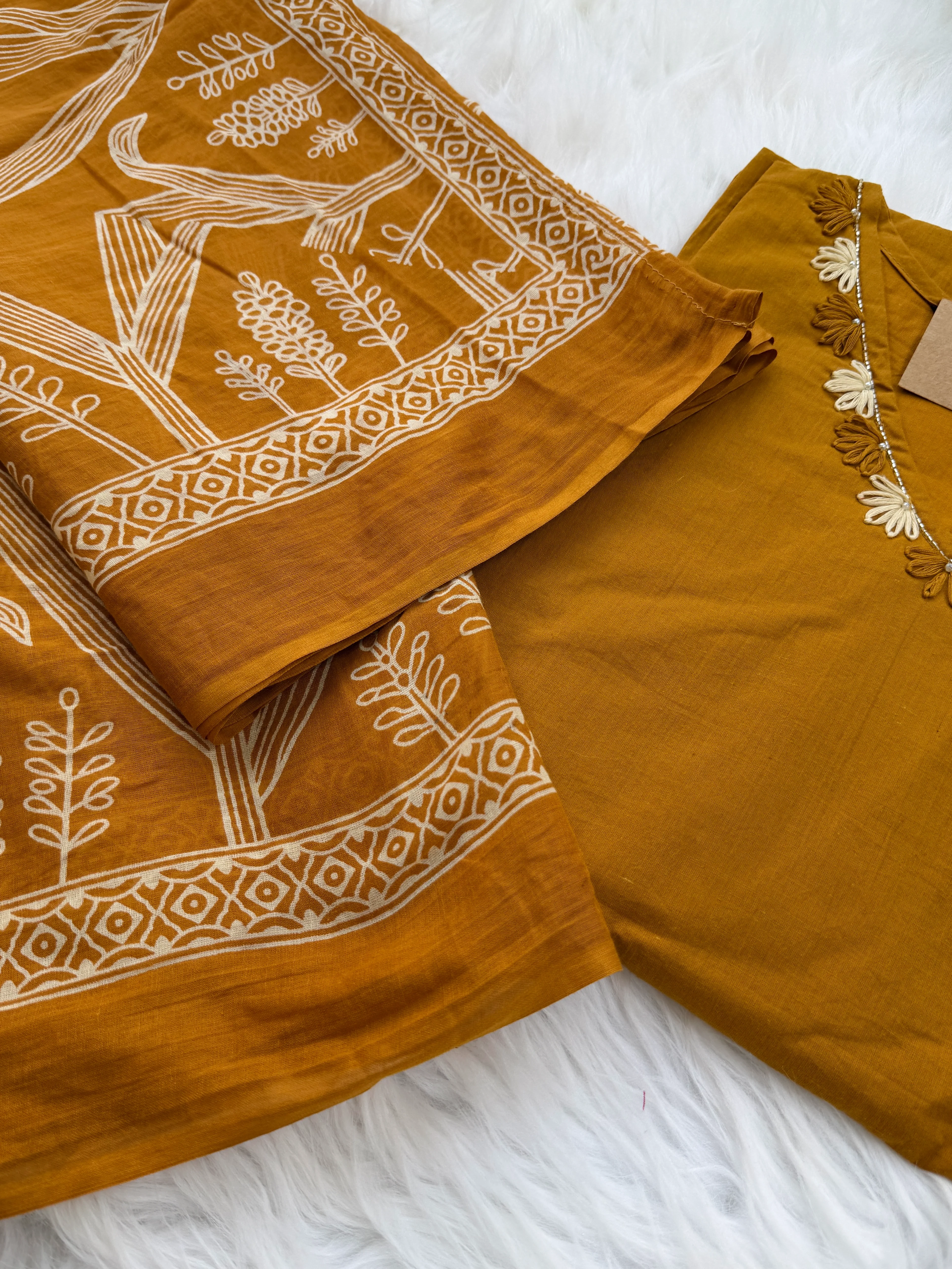 ✨ Pure Cotton Kurti Set with Thread Work Details ✨ - Image 3
