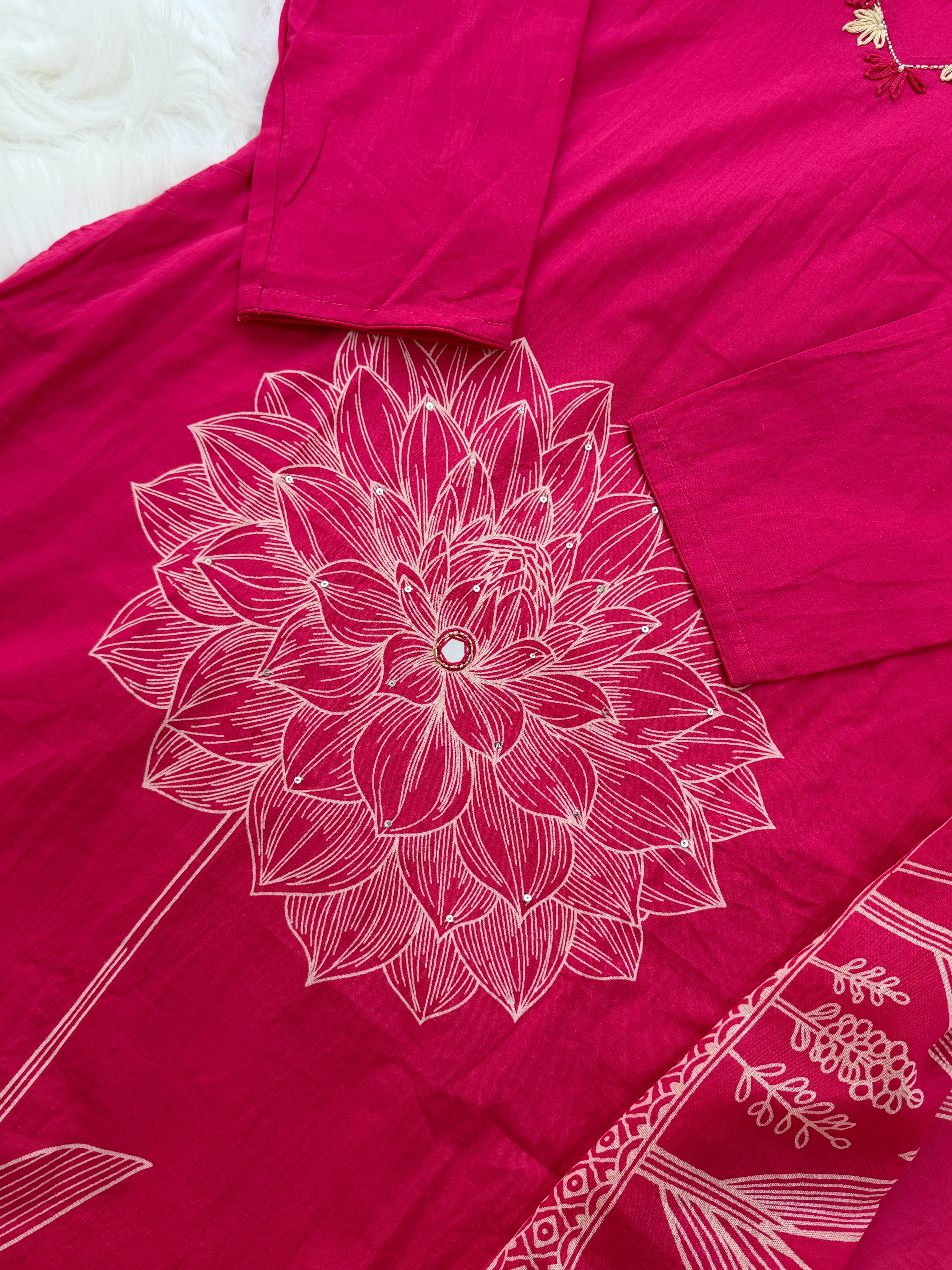 ✨ Pure Cotton Kurti Set with Thread Work Details ✨ - Image 9