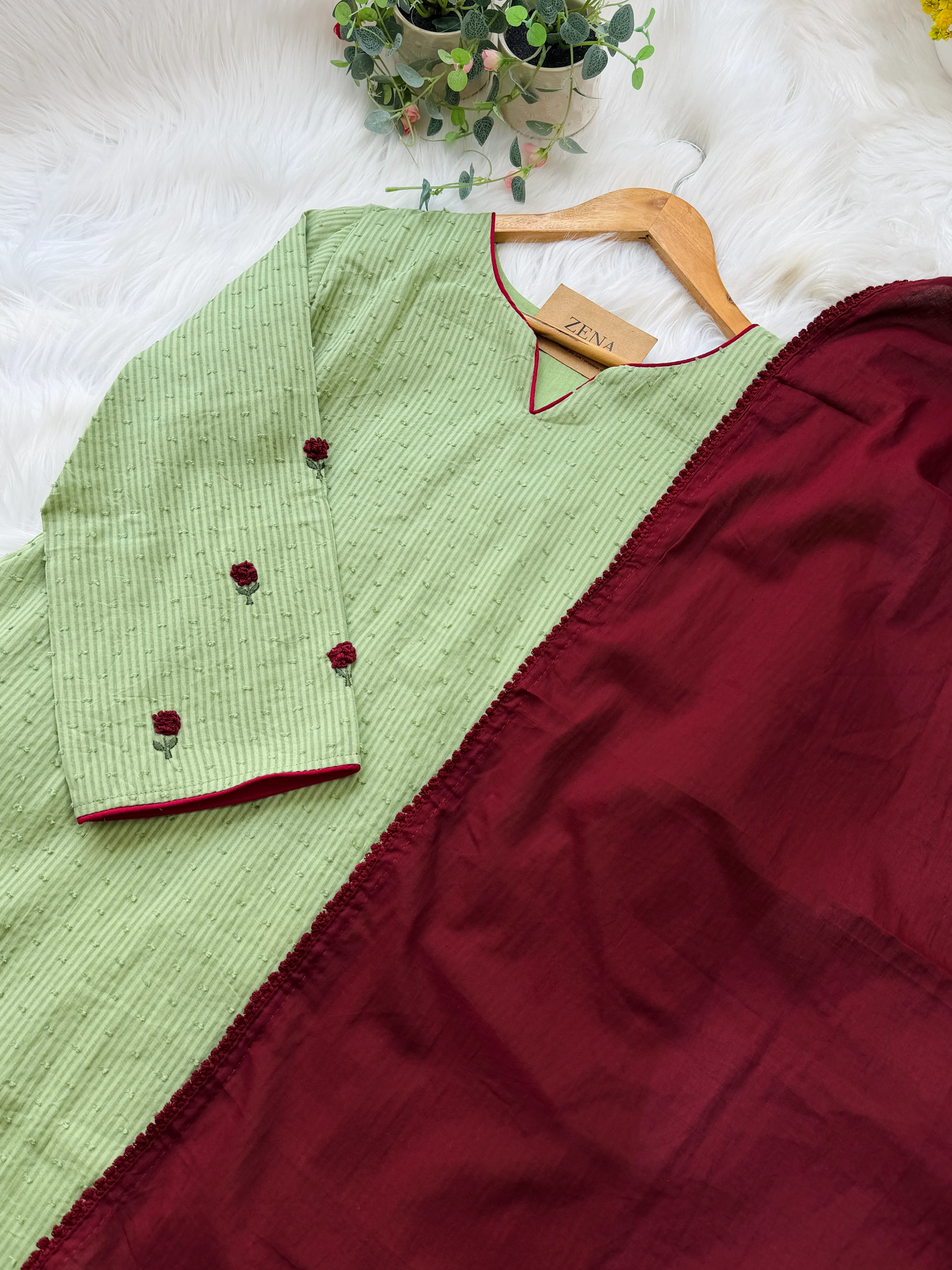 ✨ Pure Cotton Striped Hand-Embroidered French Knot Kurti Set ✨ - Image 3