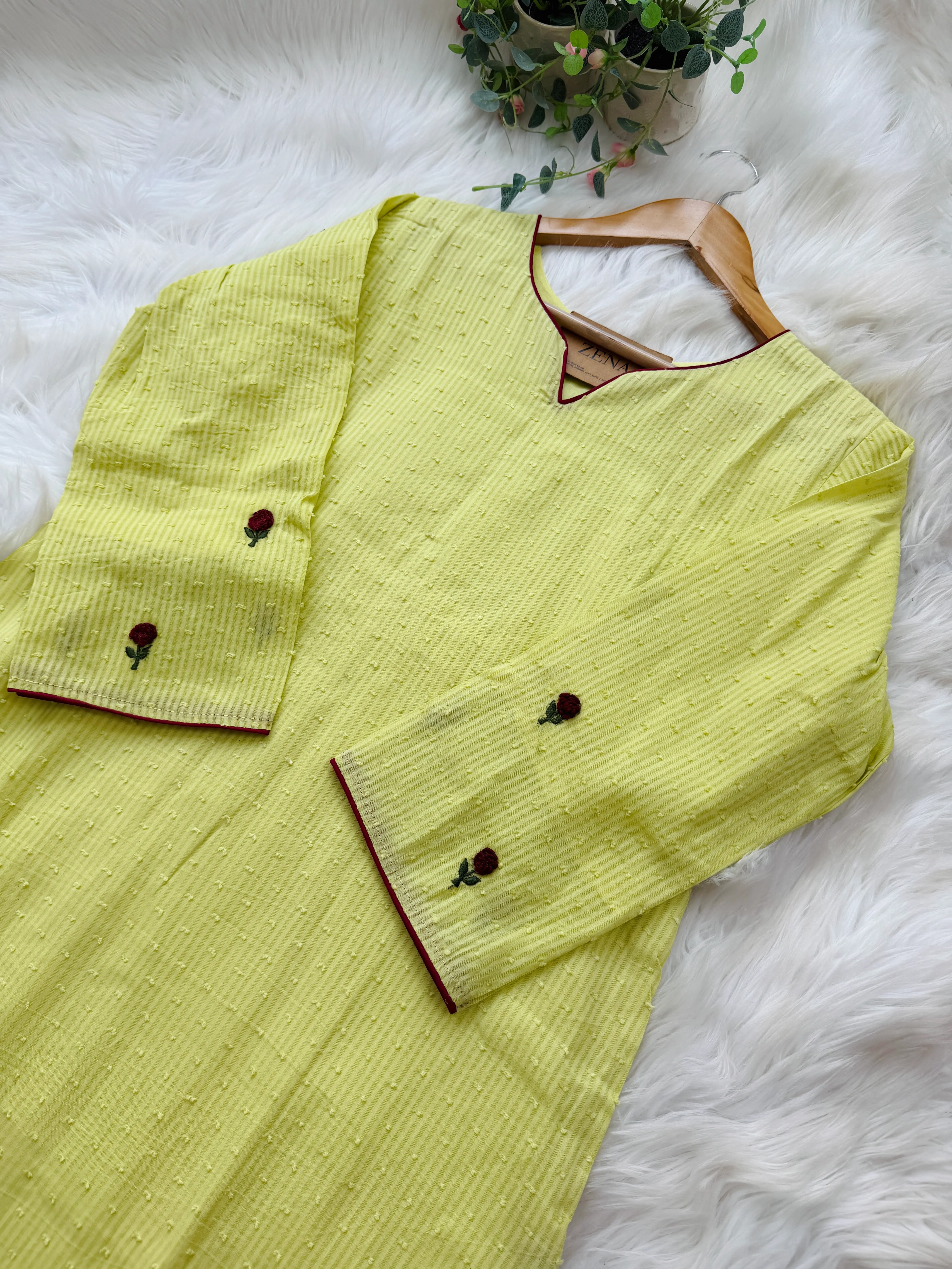 ✨ Pure Cotton Striped Hand-Embroidered French Knot Kurti Set ✨ - Image 5