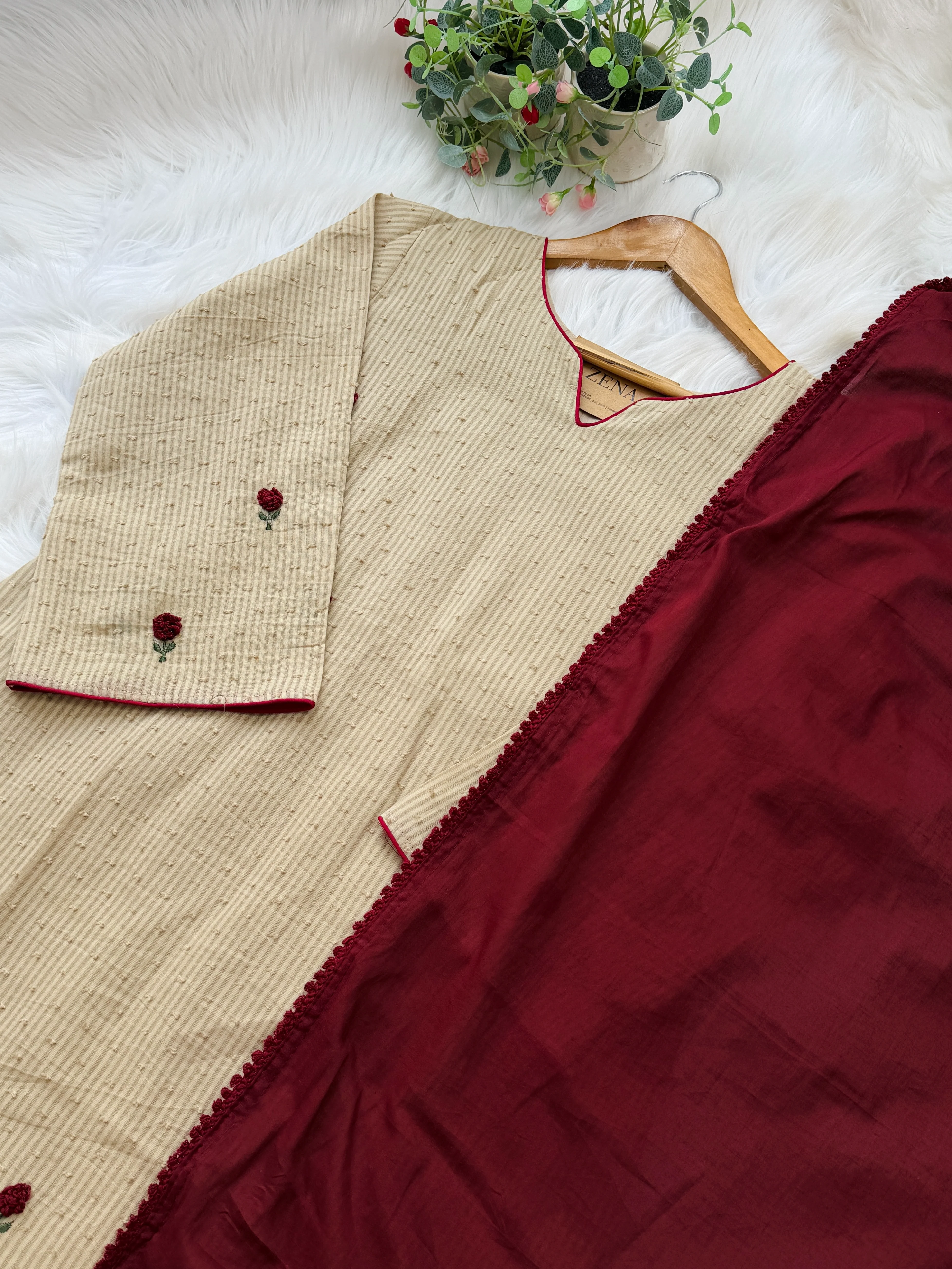 ✨ Pure Cotton Striped Hand-Embroidered French Knot Kurti Set ✨ - Image 3