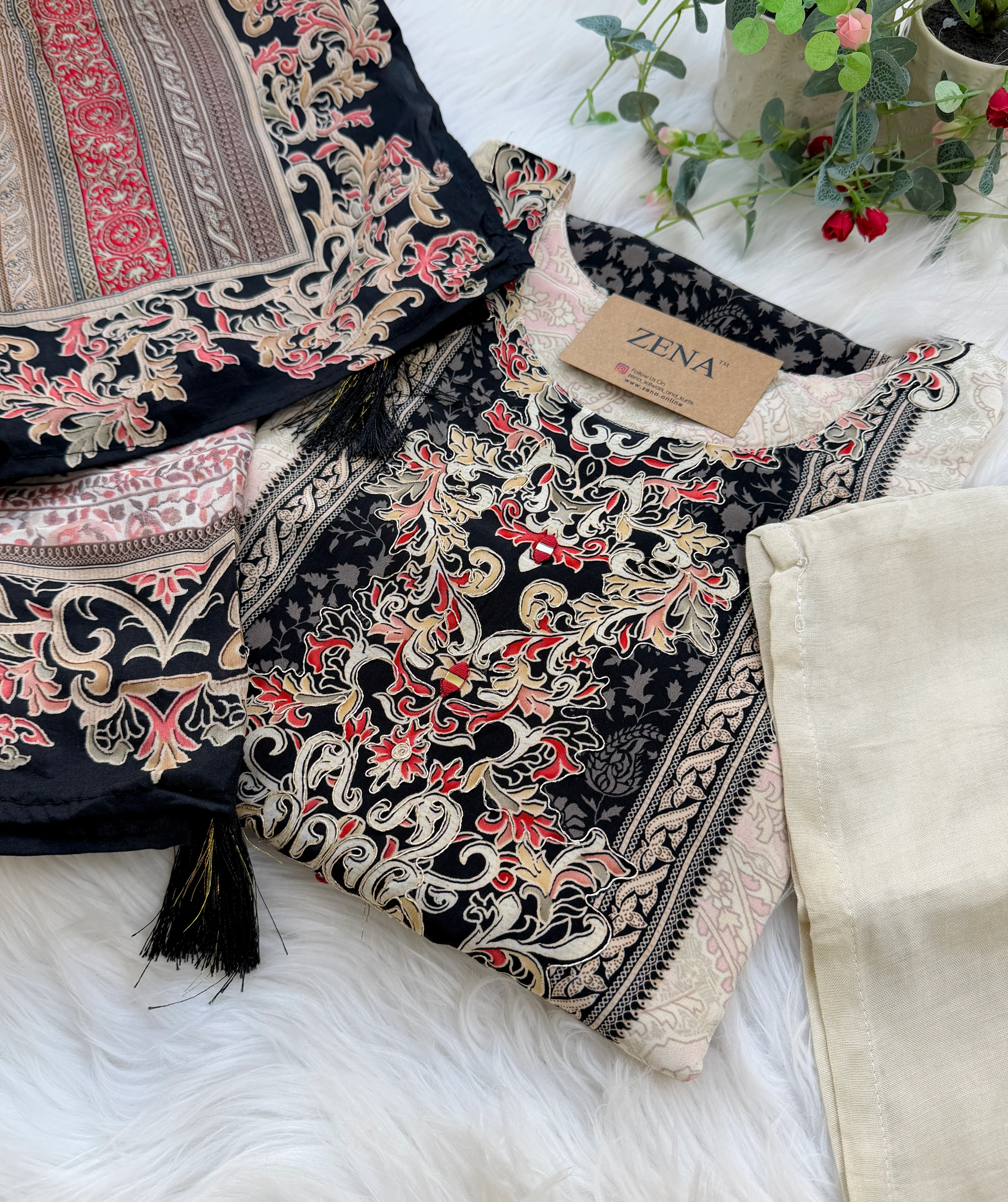 ✨ Pure Crepe Pakistani Suit ✨