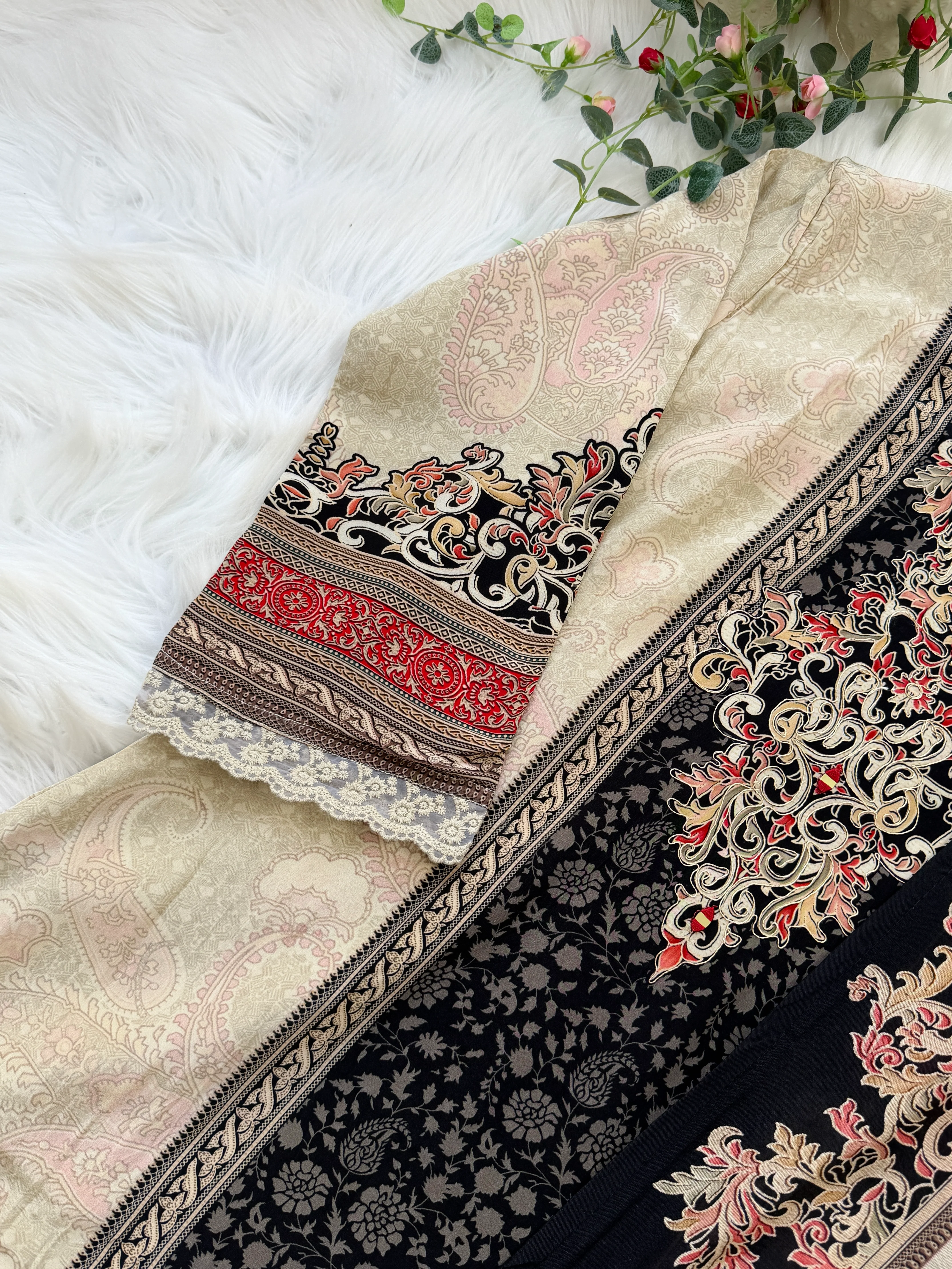 ✨ Pure Crepe Pakistani Suit ✨ - Image 5