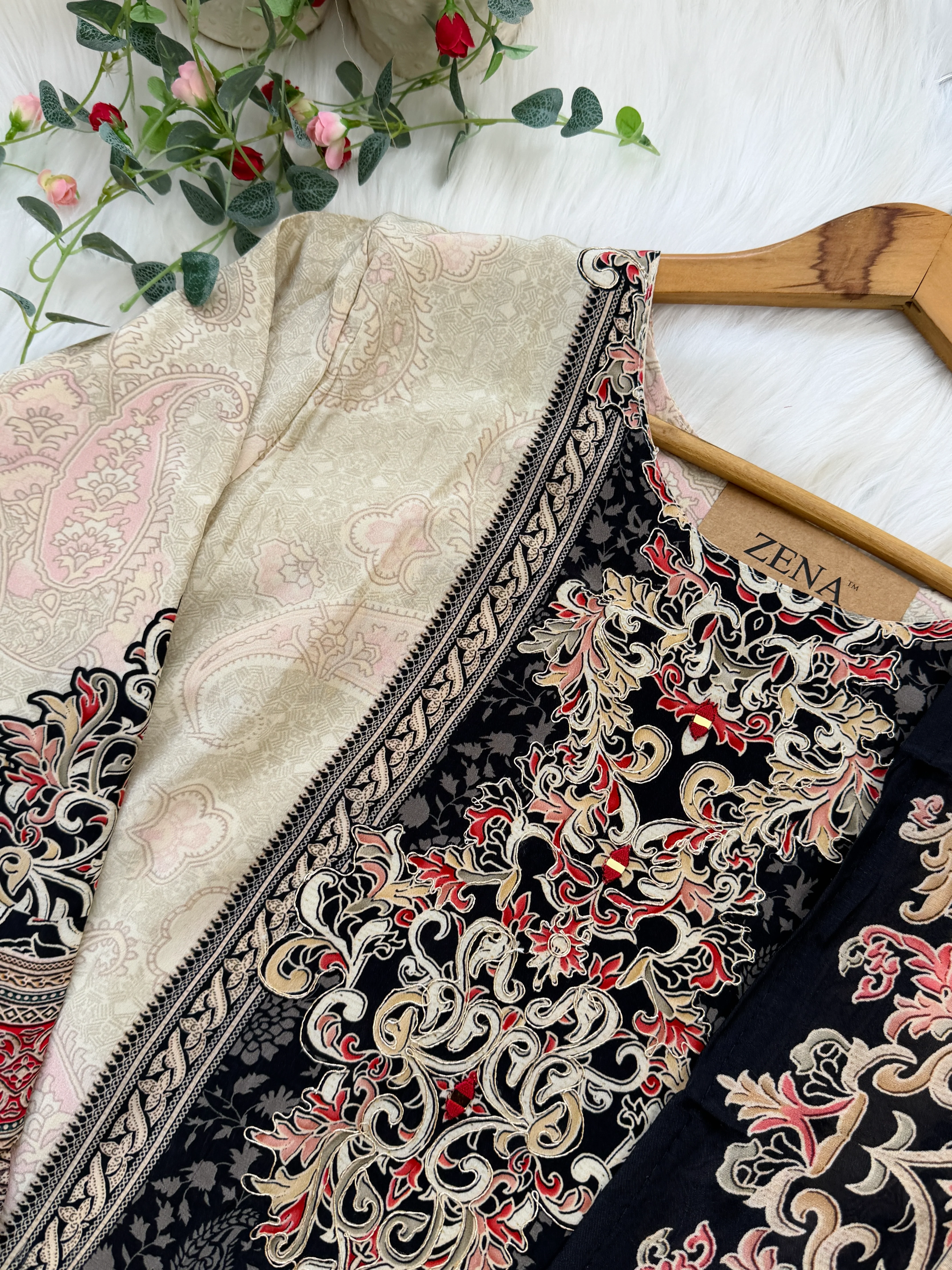 ✨ Pure Crepe Pakistani Suit ✨ - Image 6