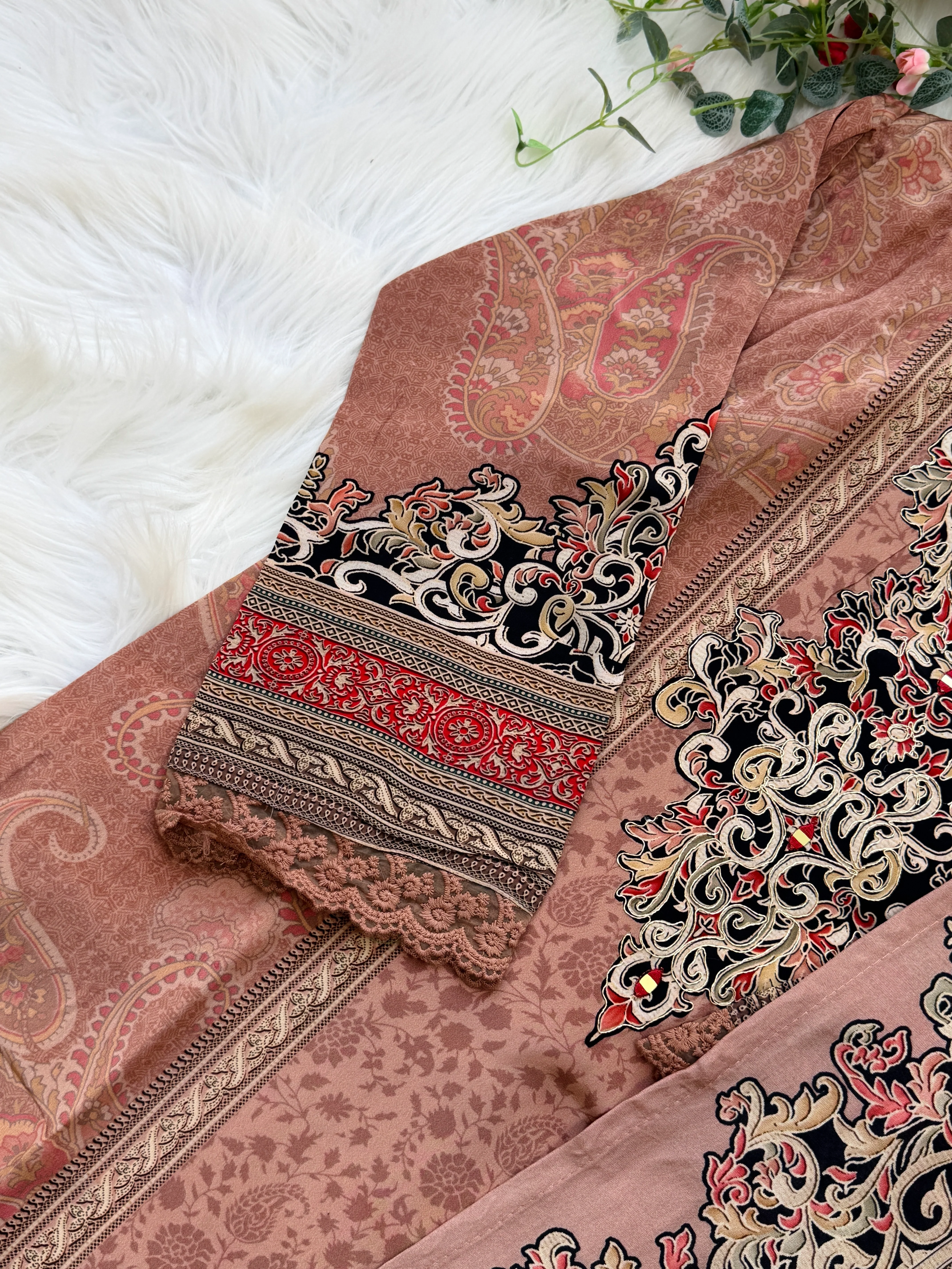 ✨ Pure Crepe Pakistani Suit ✨ - Image 6