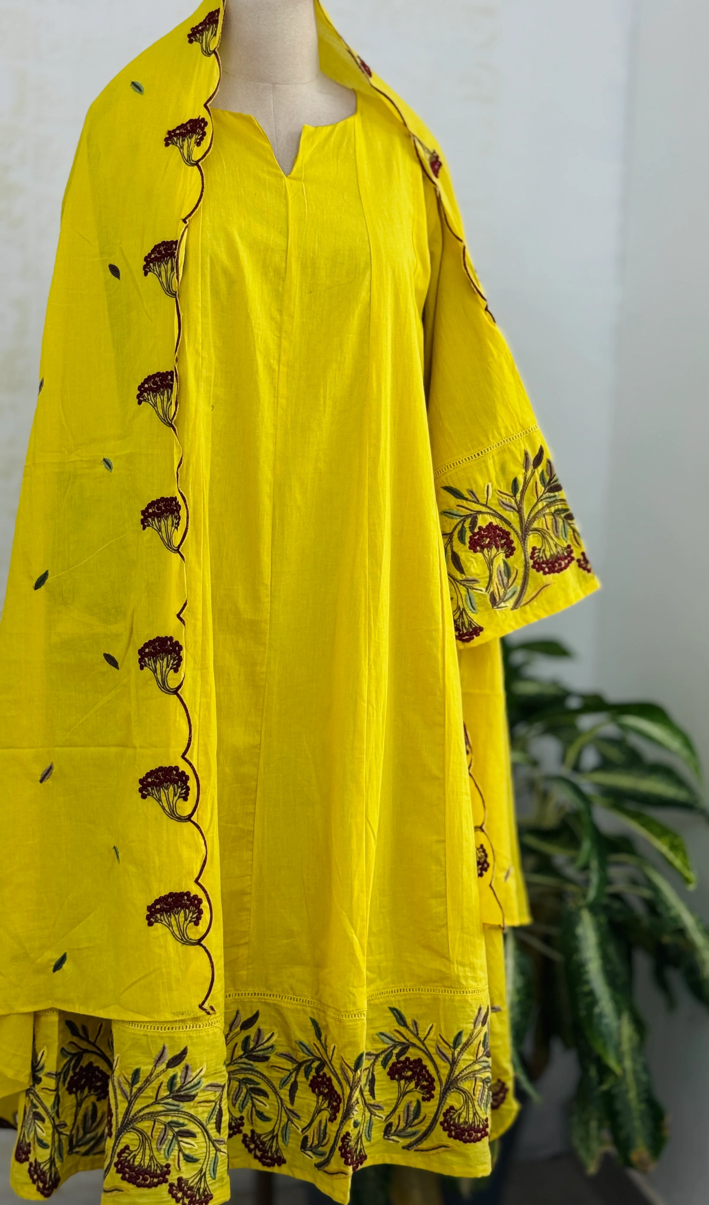 ✨ Pure Mul Cotton Embroidered Anarkali Set ✨ - Image 2