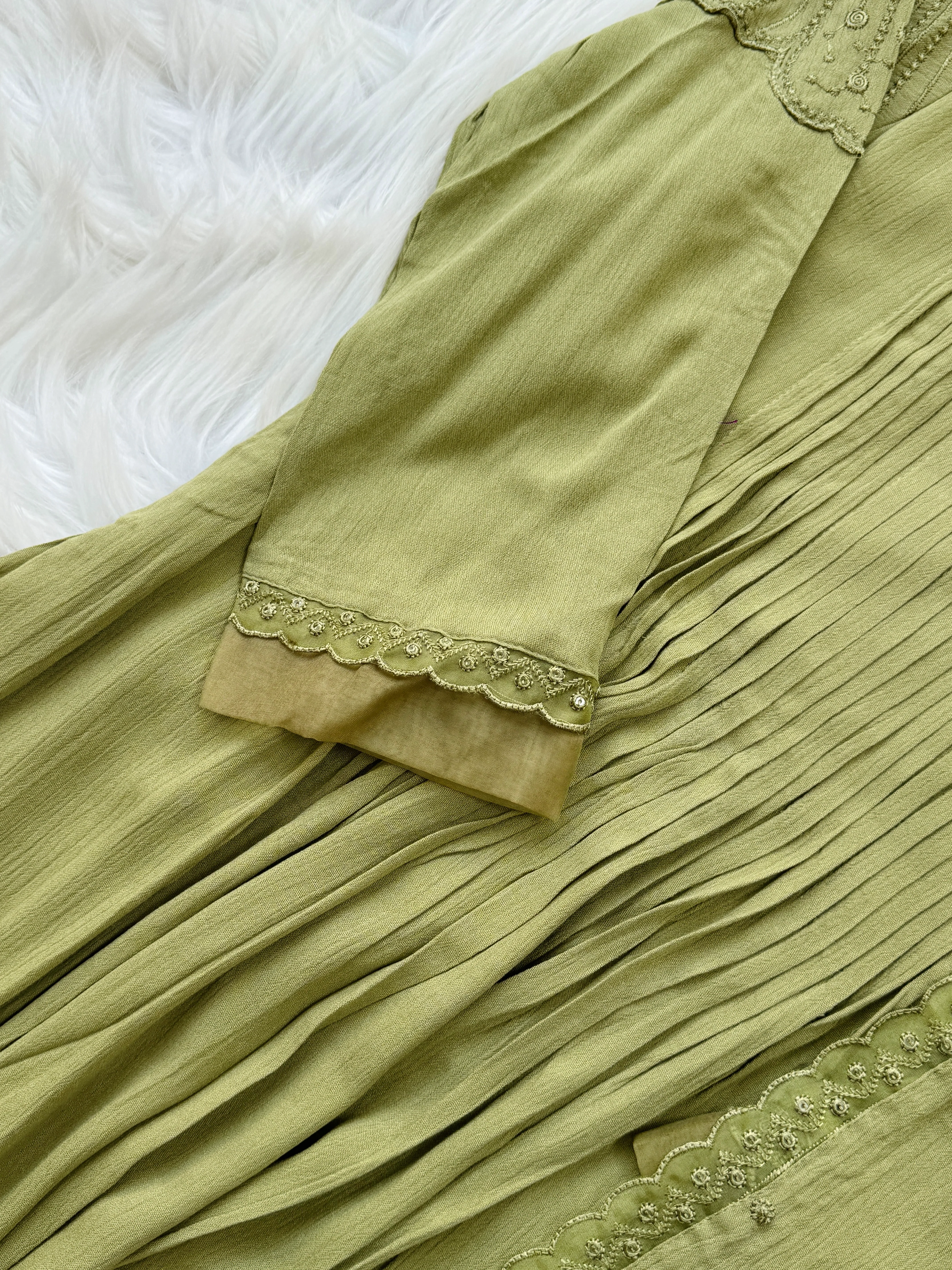 β¨ Ready-to-Wear Embroidered Anarkali Set β¨ - Image 6