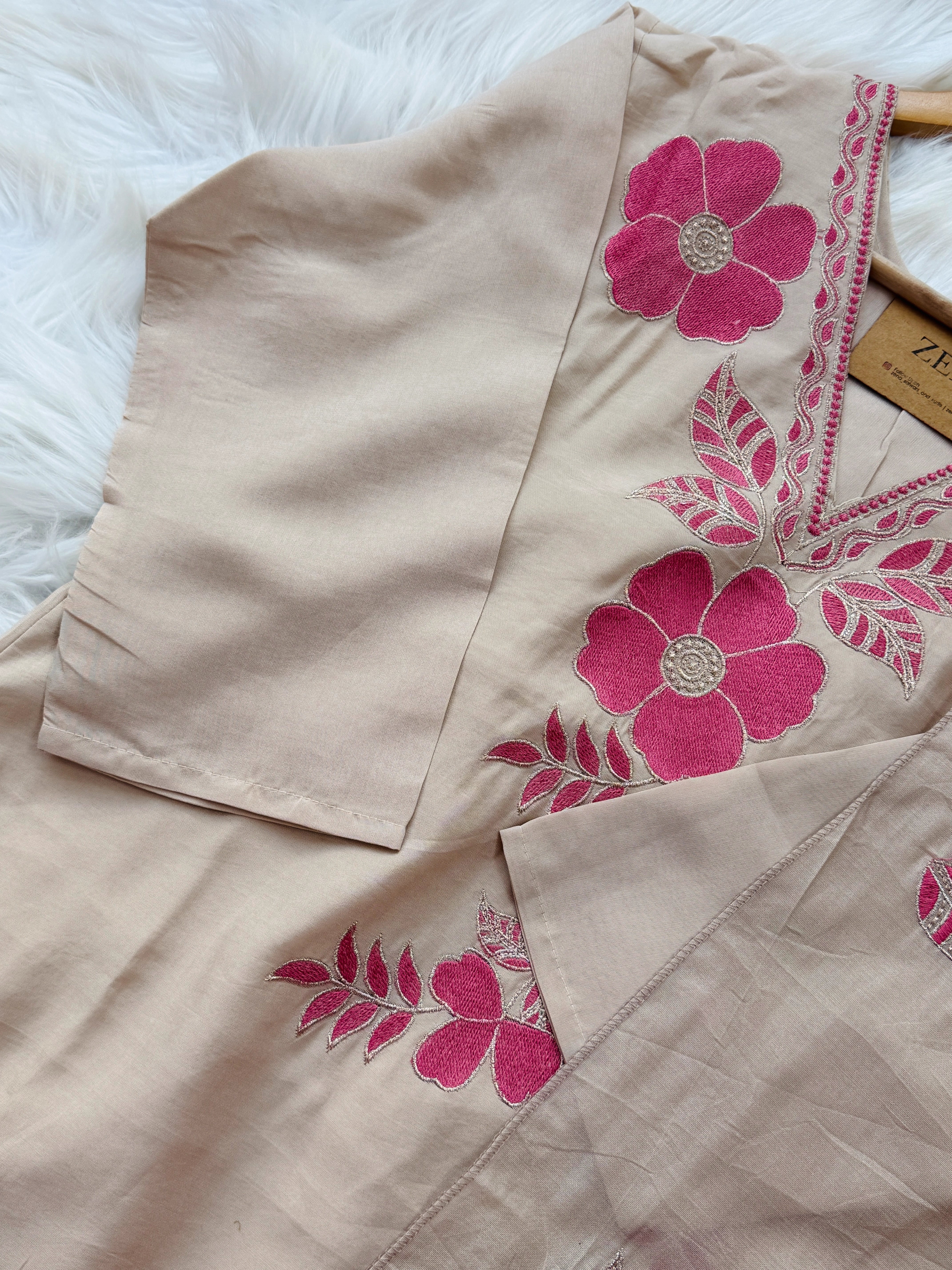 ✨ Roman Silk Appliqué Work A-Line Kurti Set ✨ - Image 6