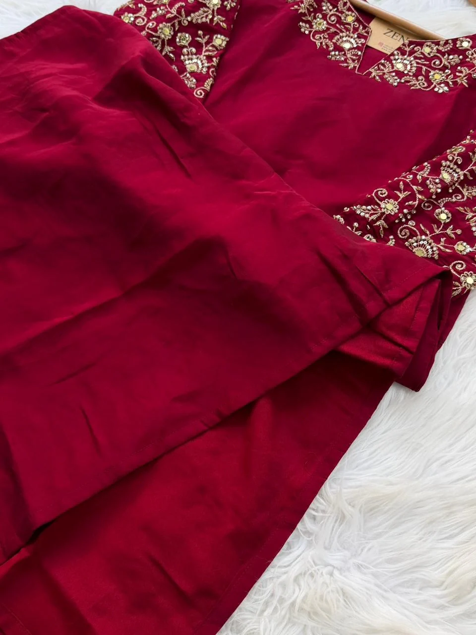 ✨ Glass Chanderi Embroidered Party Wear Kurti Set ✨ - Image 8