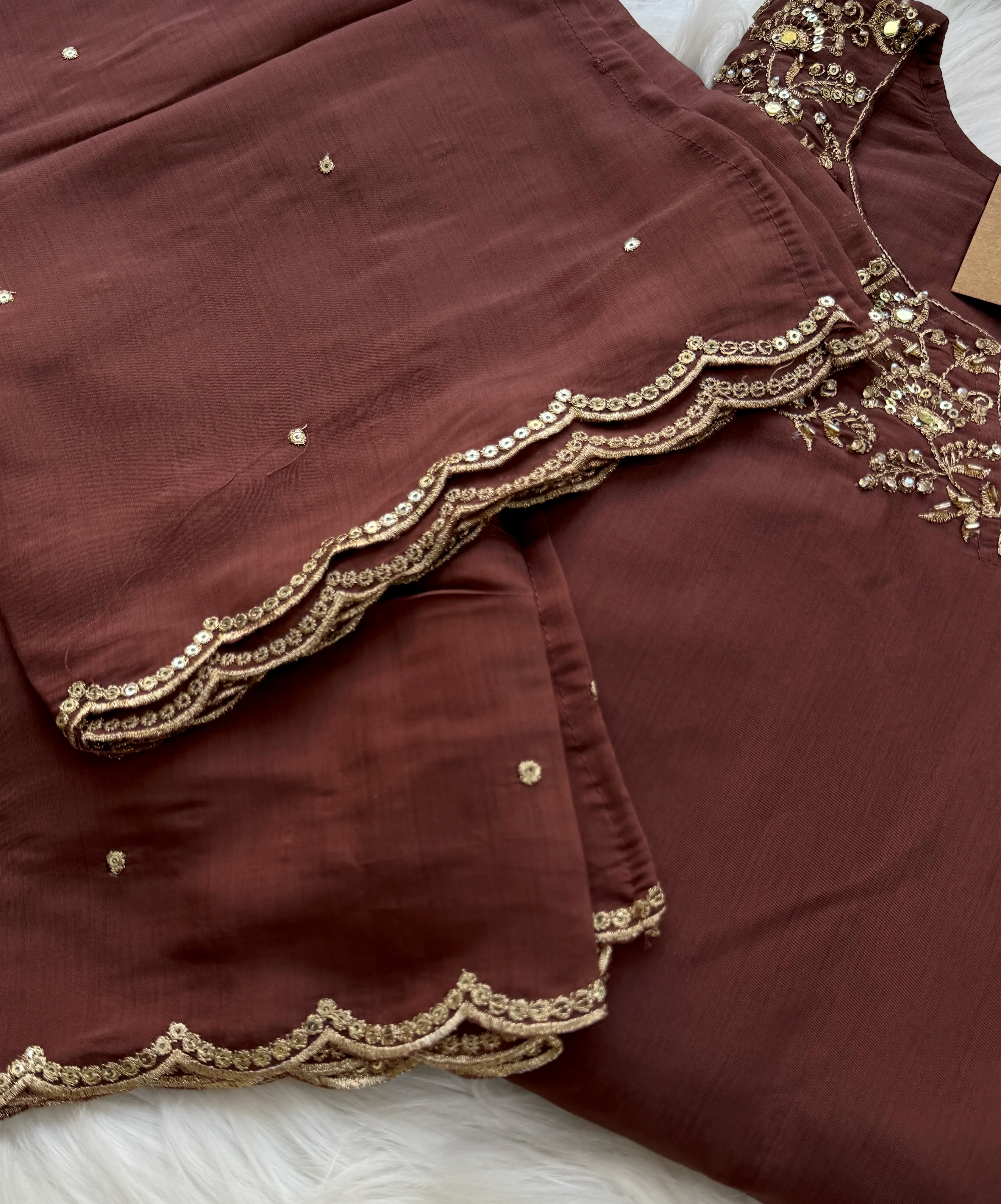✨ Glass Chanderi Embroidered Party Wear Kurti Set ✨ - Image 4
