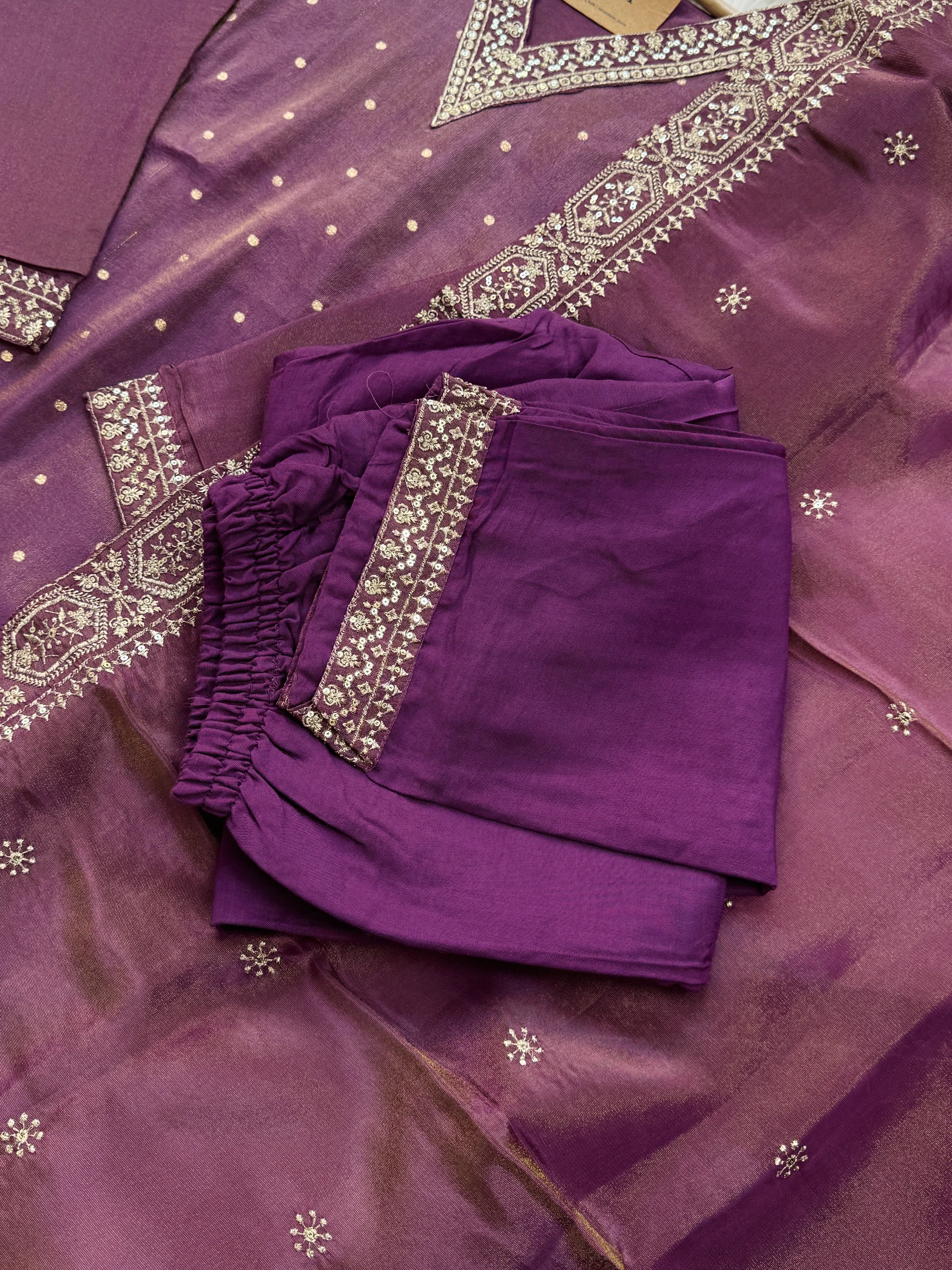 β¨ Tissue Silk Embroidered Kurti Set β¨ - Image 4