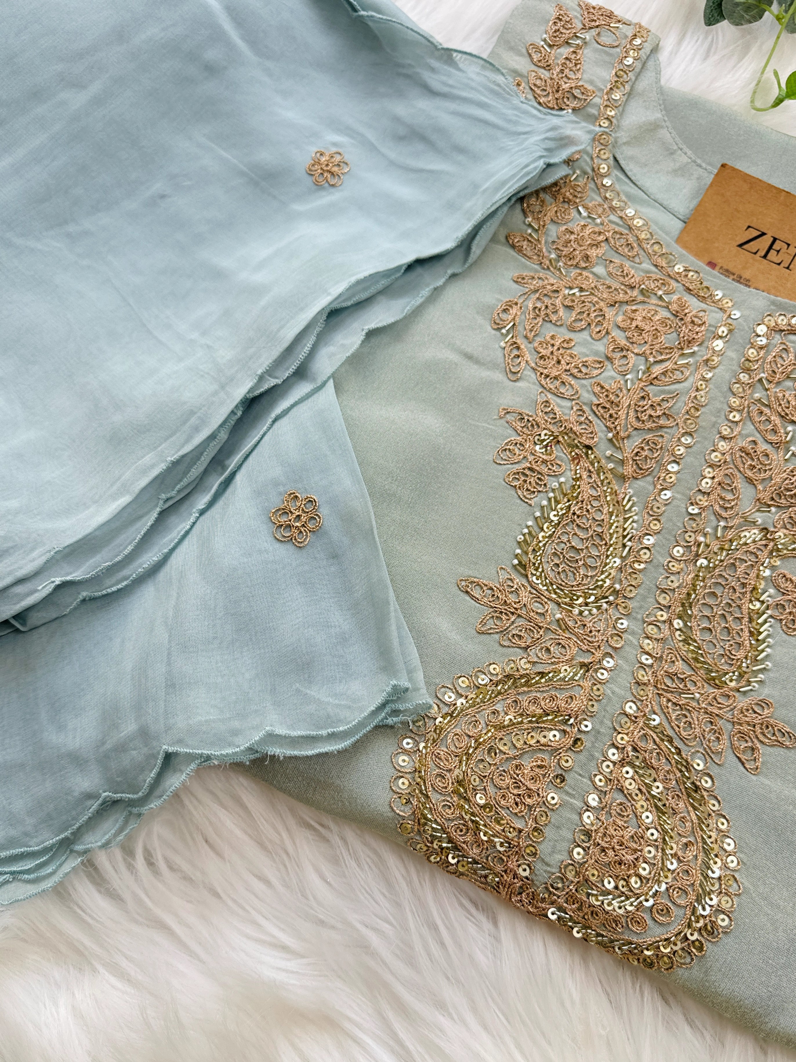 β¨ Tissue Silk Embroidered Suit β¨ - Image 6