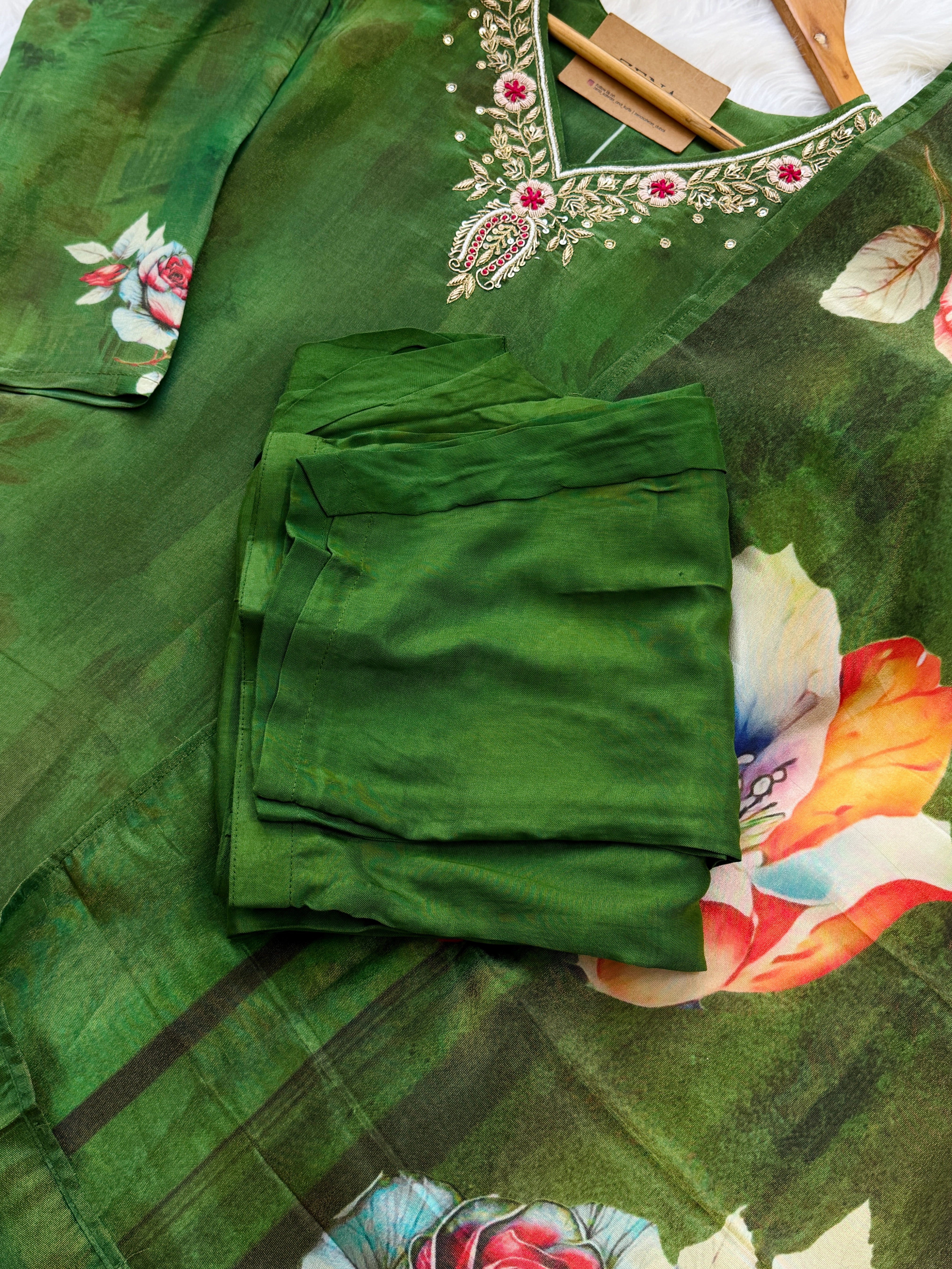 ✨ Tissue Silk Hand Work Kurti Set ✨ - Image 3