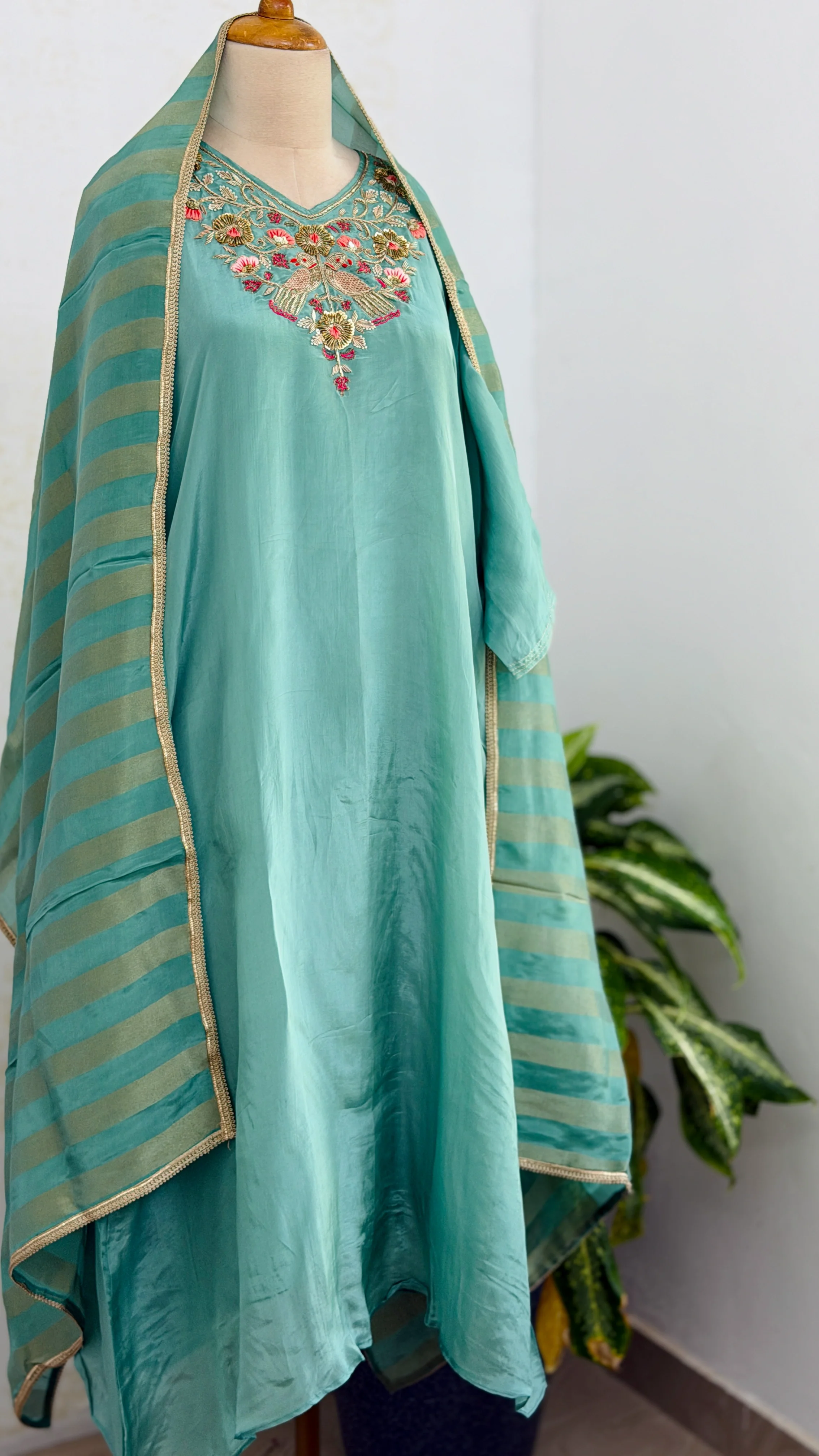 ✨ Tissue Silk Hand Work Kurti Set ✨ - Image 2