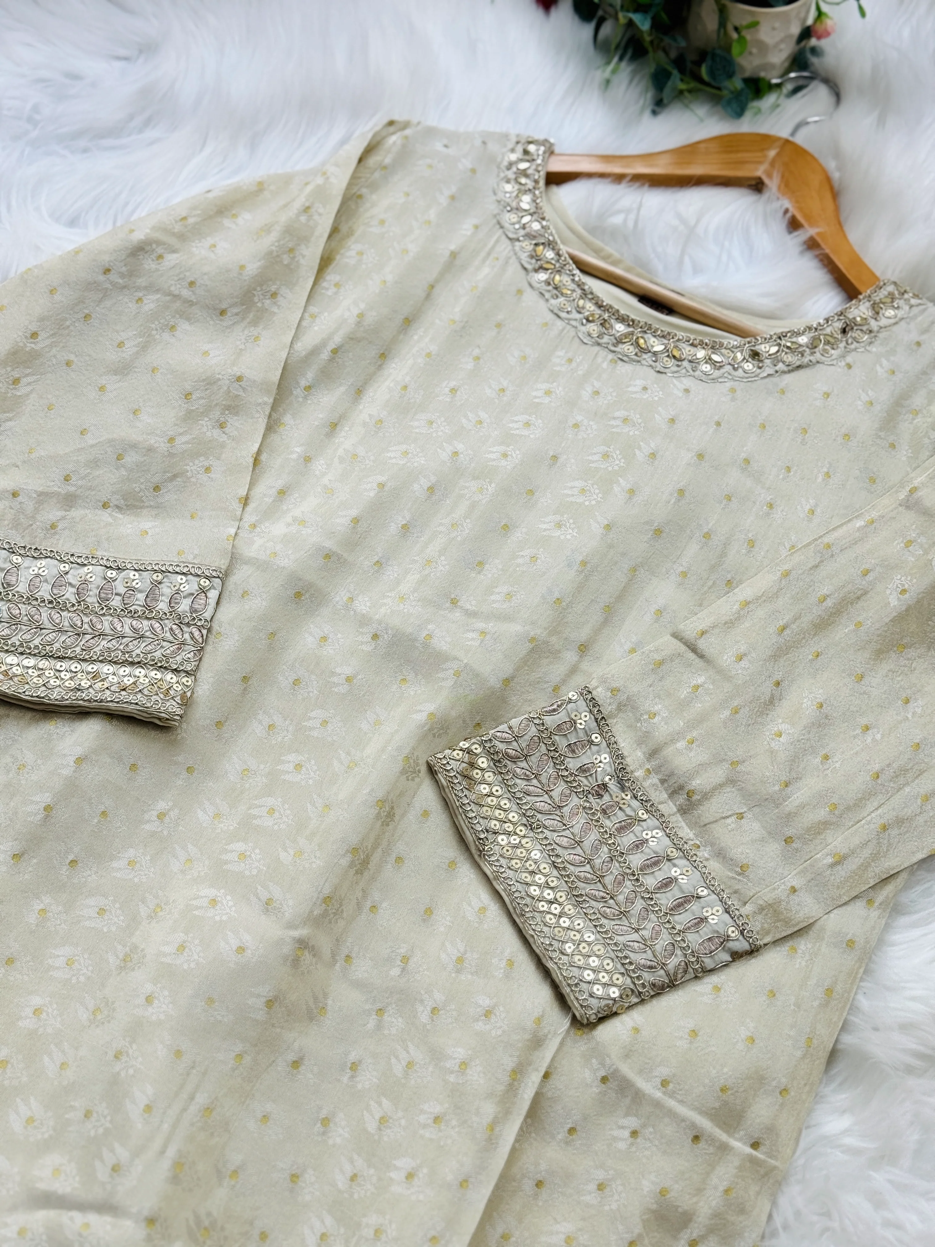 β¨ Tissue Silk Handwork Party Wear Suit with Organza Dupatta β¨ - Image 5