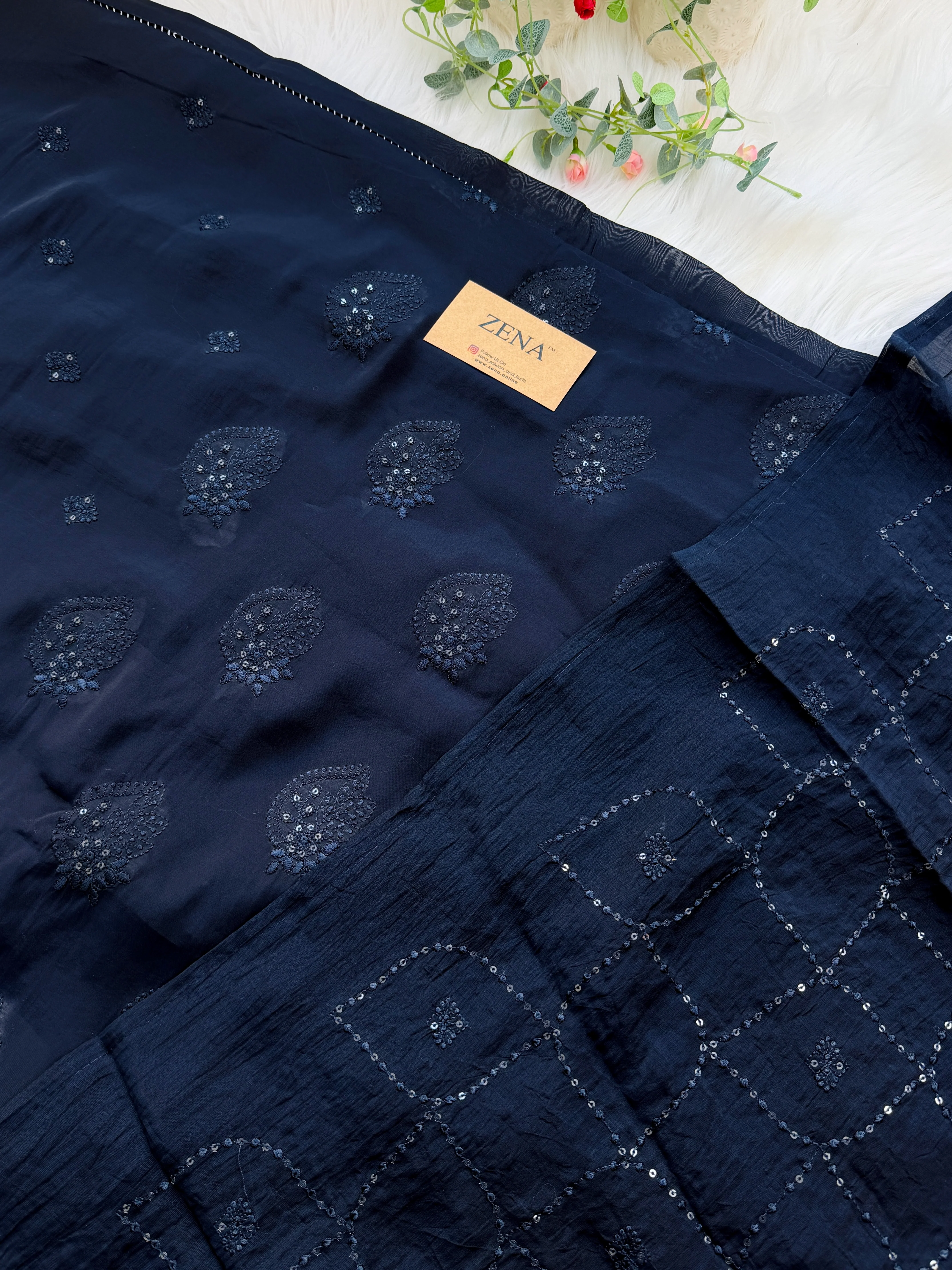 ✨ Unstitched Chanderi Hand Detailed Partywear Suit ✨ - Image 3