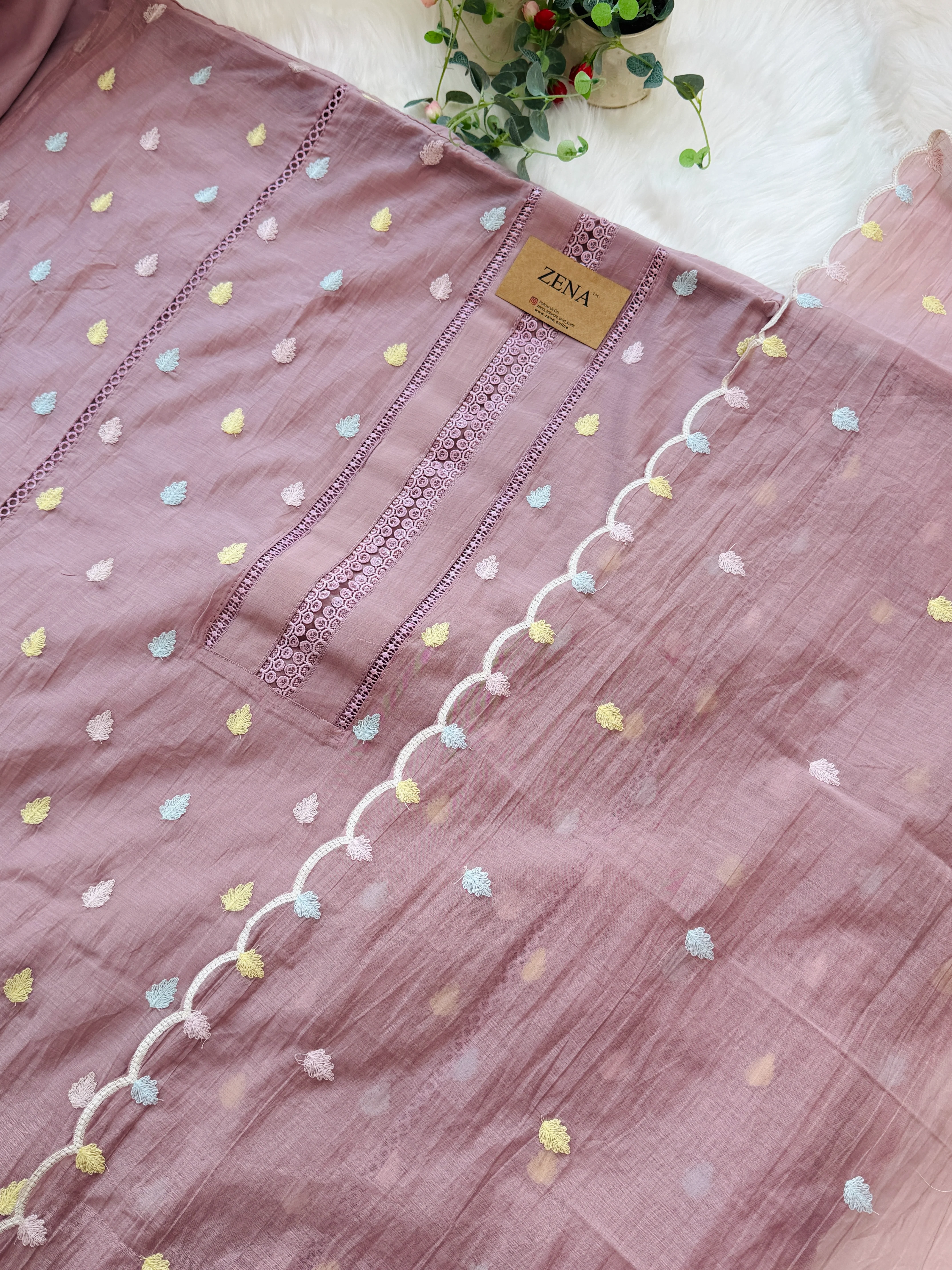 ✨ Unstitched Mul Chanderi Embroidered Suit ✨ - Image 4