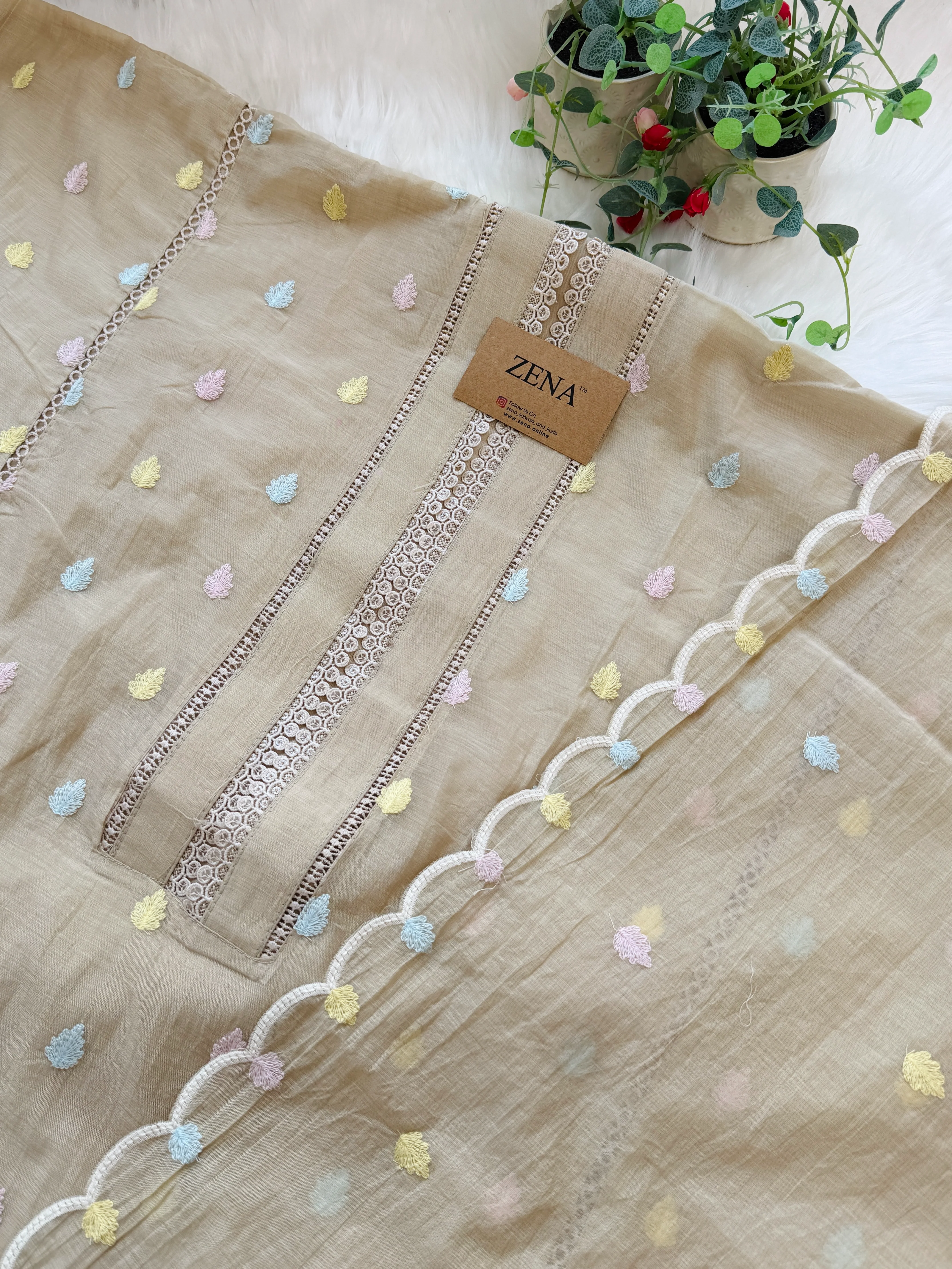 ✨ Unstitched Mul Chanderi Embroidered Suit ✨ - Image 5