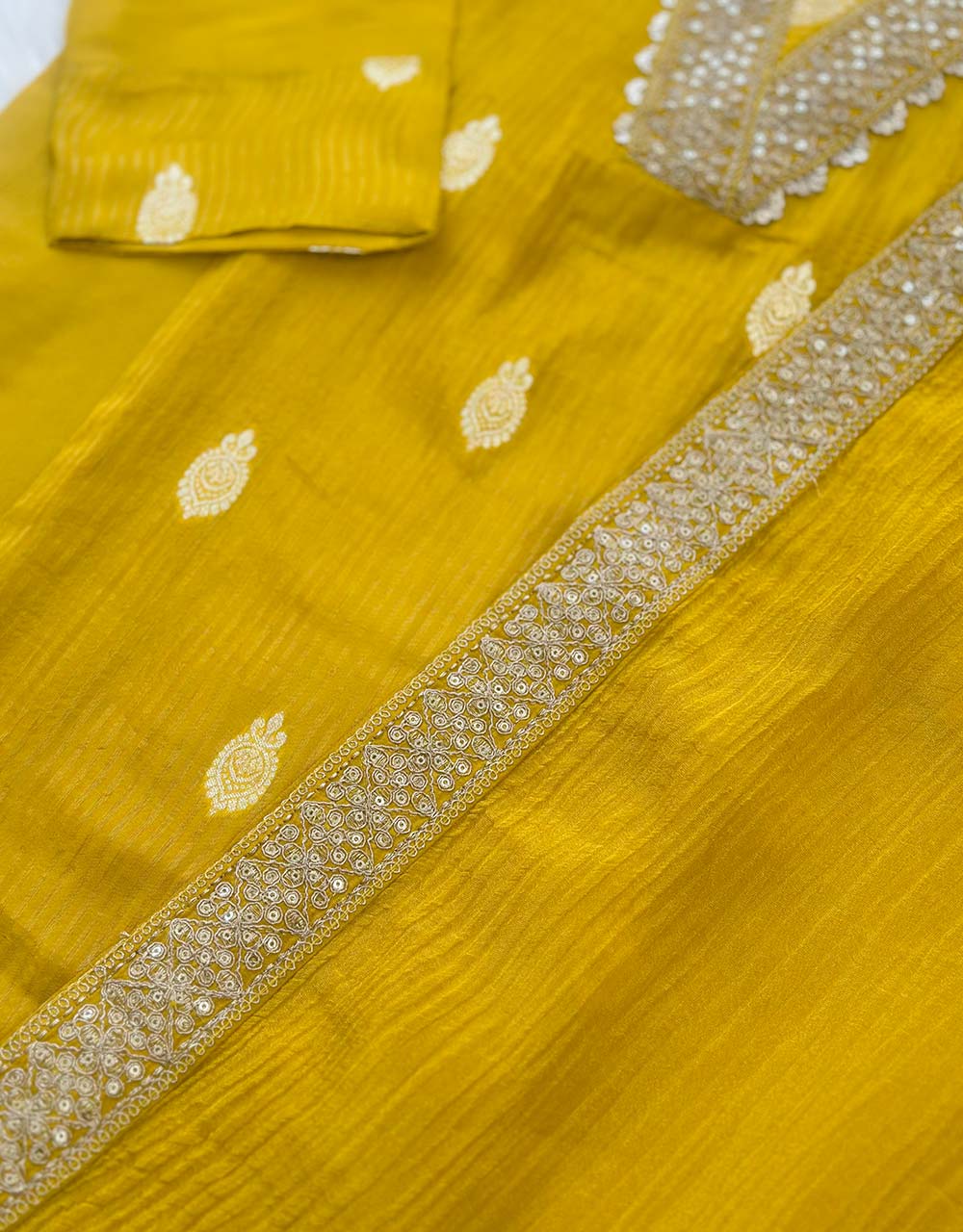 Tissue Silk Ready to Wear Hand Work Kurti Set – Effortless Elegance & Luxury ✨ - Image 4
