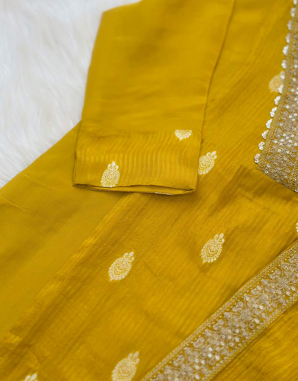 Tissue Silk Ready to Wear Hand Work Kurti Set – Effortless Elegance & Luxury ✨ - Image 5