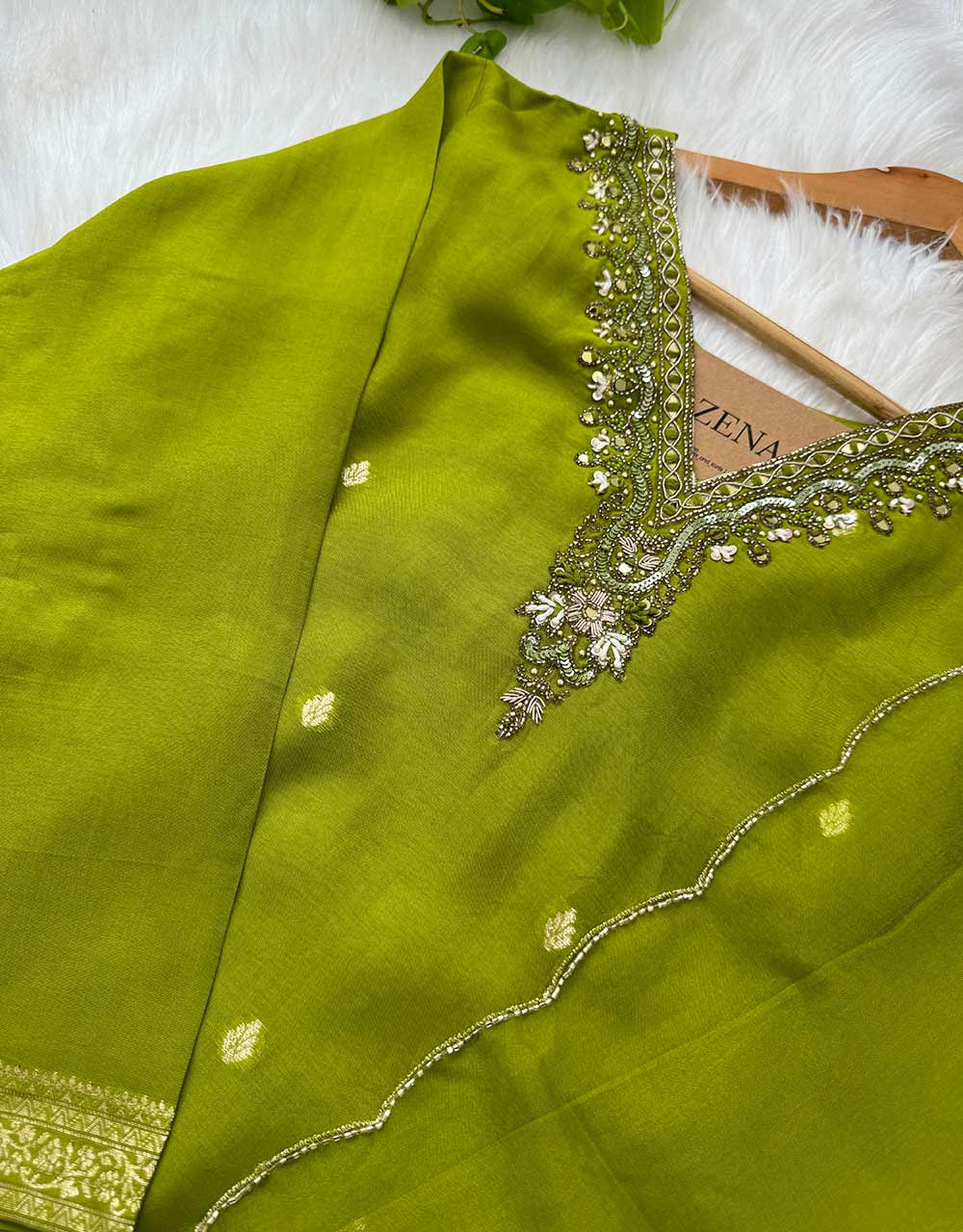 Ready-to-Wear Dola Silk Kurti Set with Organza Dupatta - Graceful Elegance🌟 - Image 2