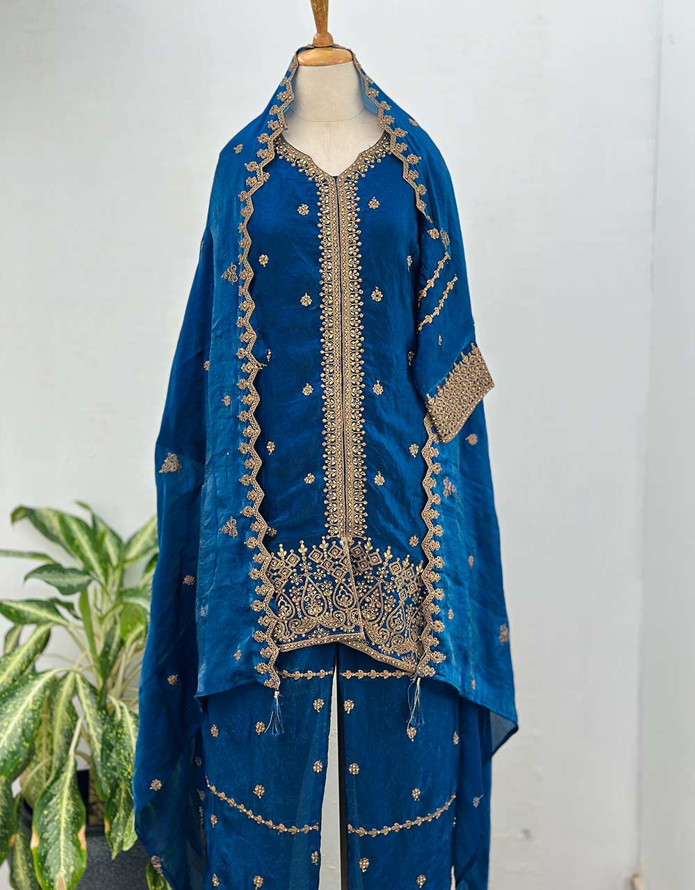 Ready-to-Wear Hand Work Kurti Set with Palazzo Pant โจ - Image 8